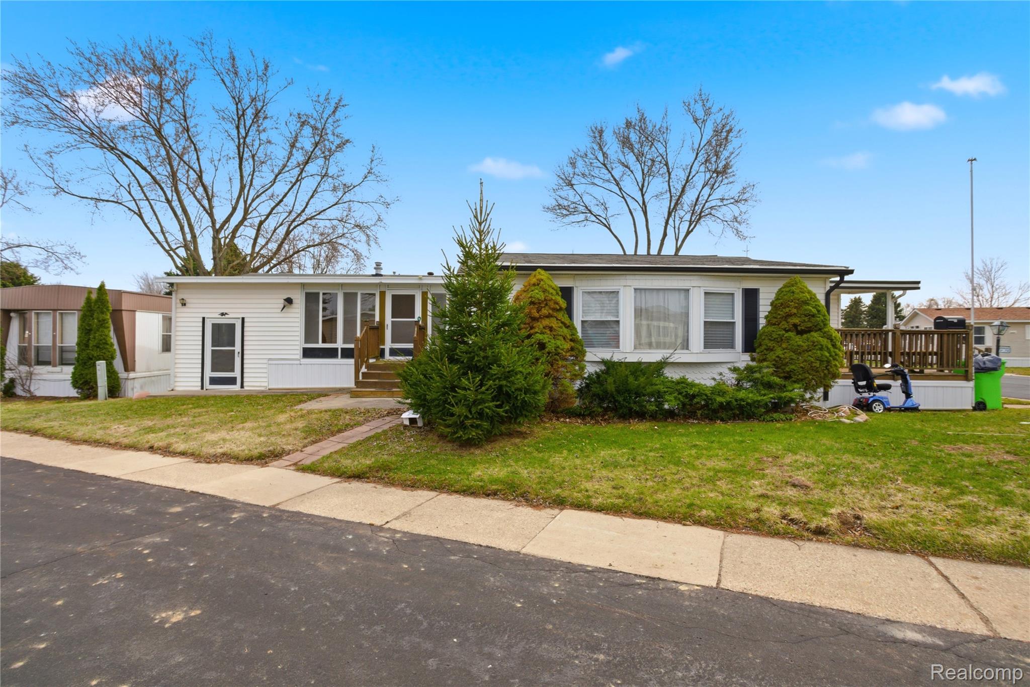 25716 Jackson St Property Photo 31
