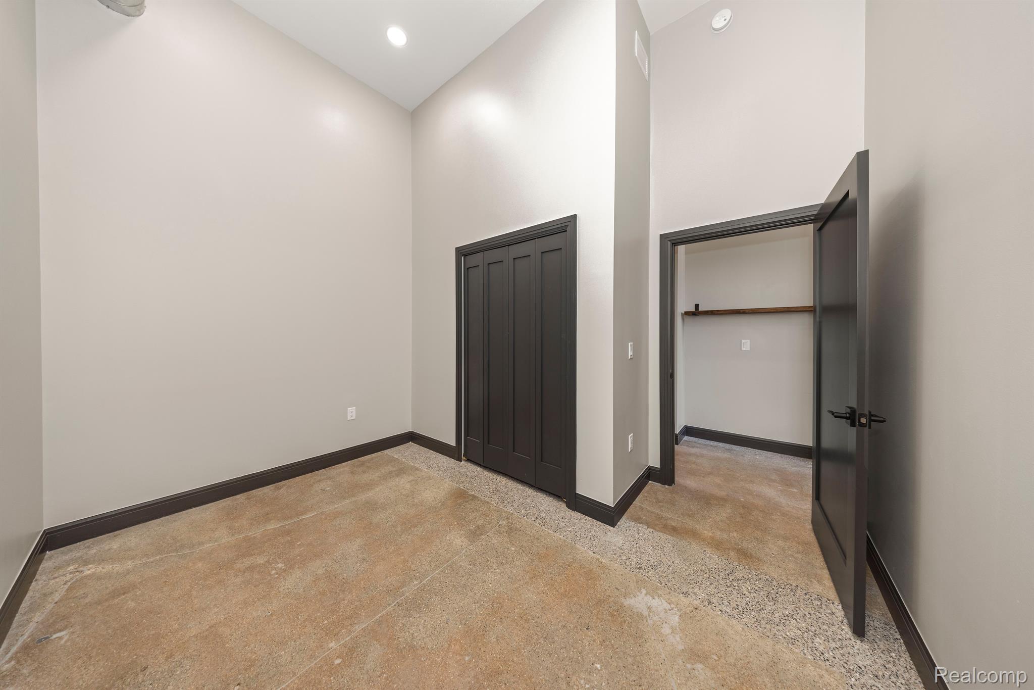 603 E Milwaukee Street 103 Property Photo 20