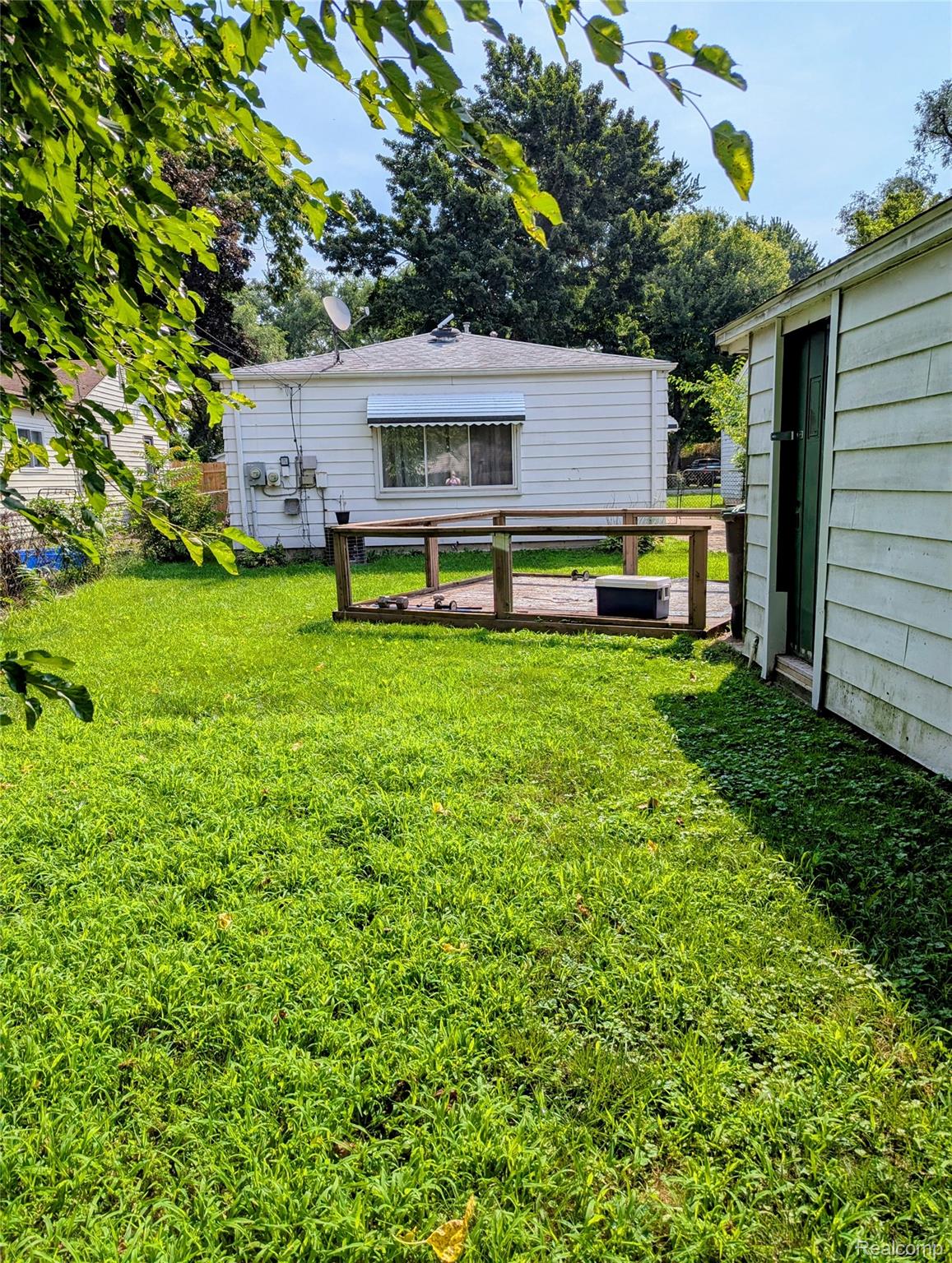 6430 Banner Street Property Photo 5