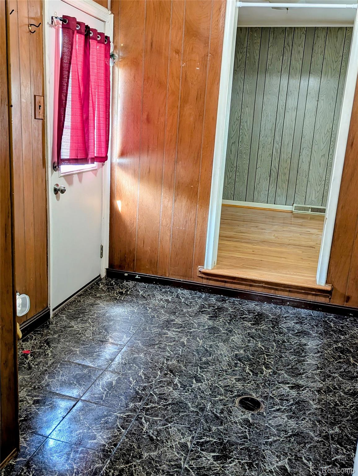 6430 Banner Street Property Photo 17