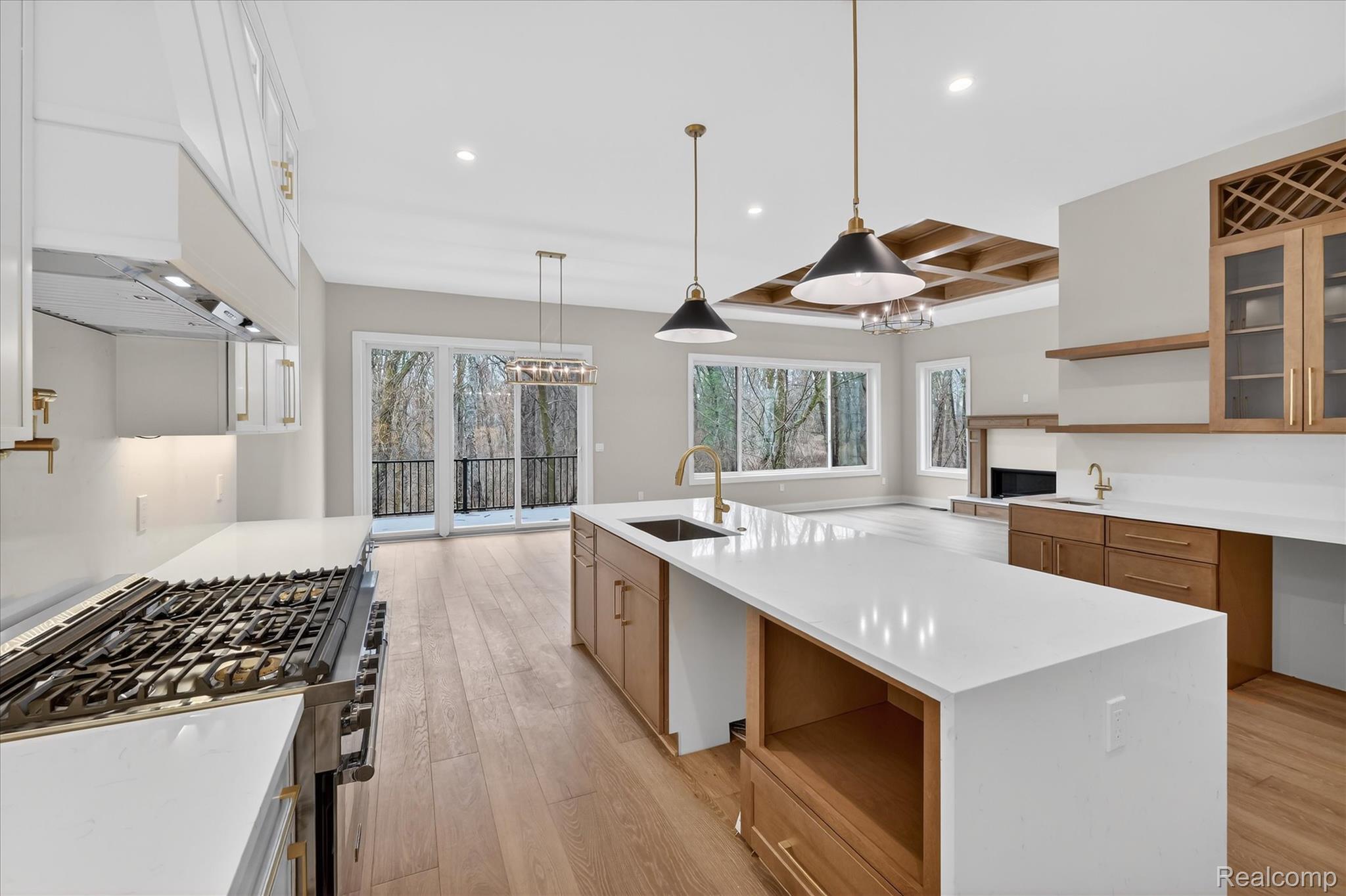 546 Maplehill Road Property Photo 10