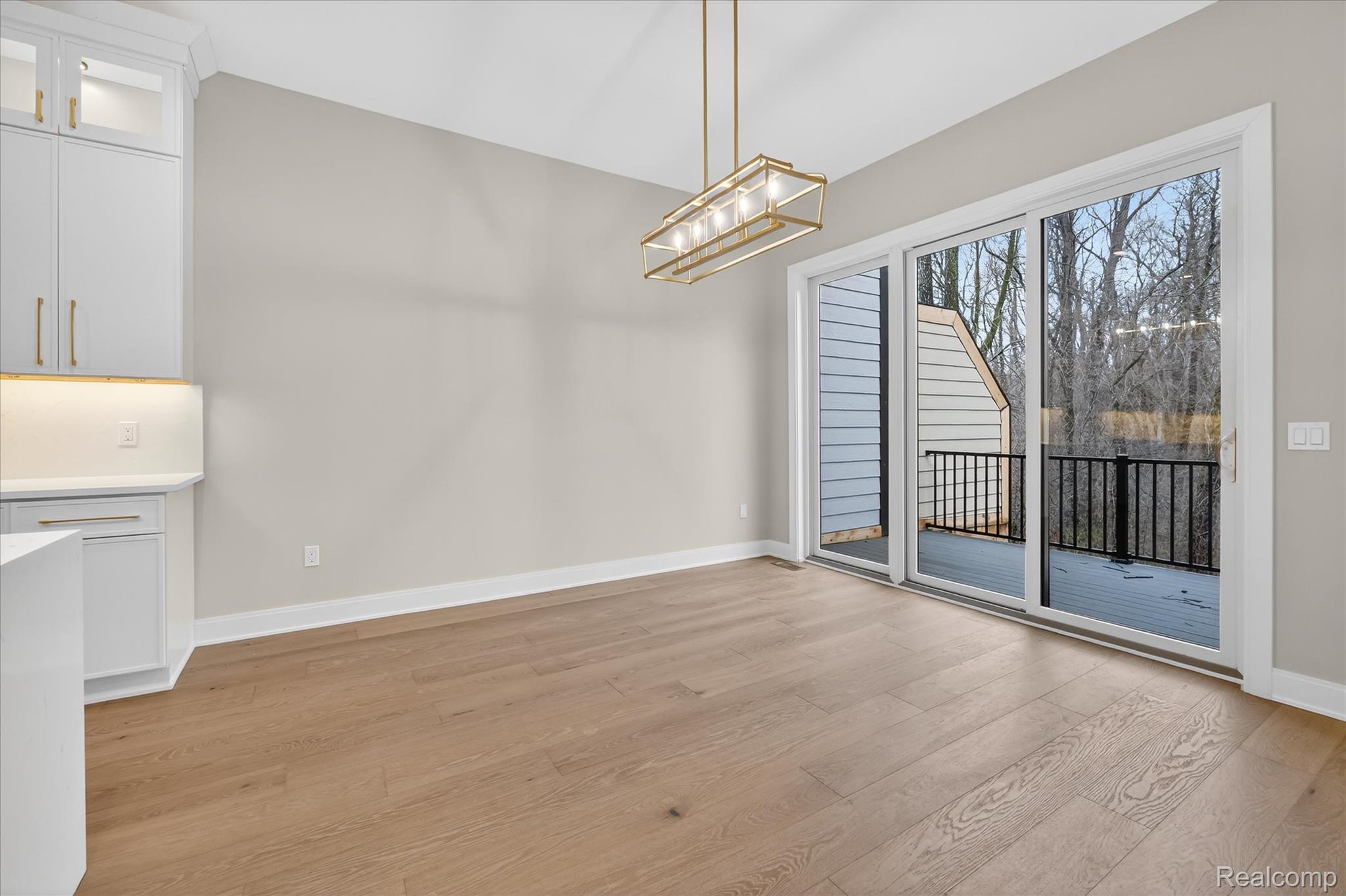 546 Maplehill Road Property Photo 16
