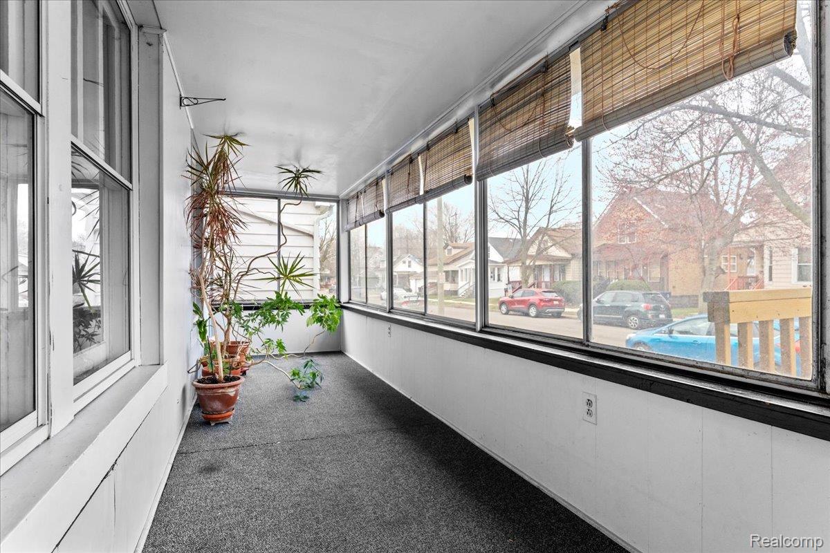 133 Oak Street Property Photo 3