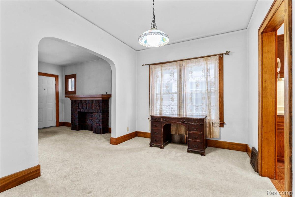 133 Oak Street Property Photo 7
