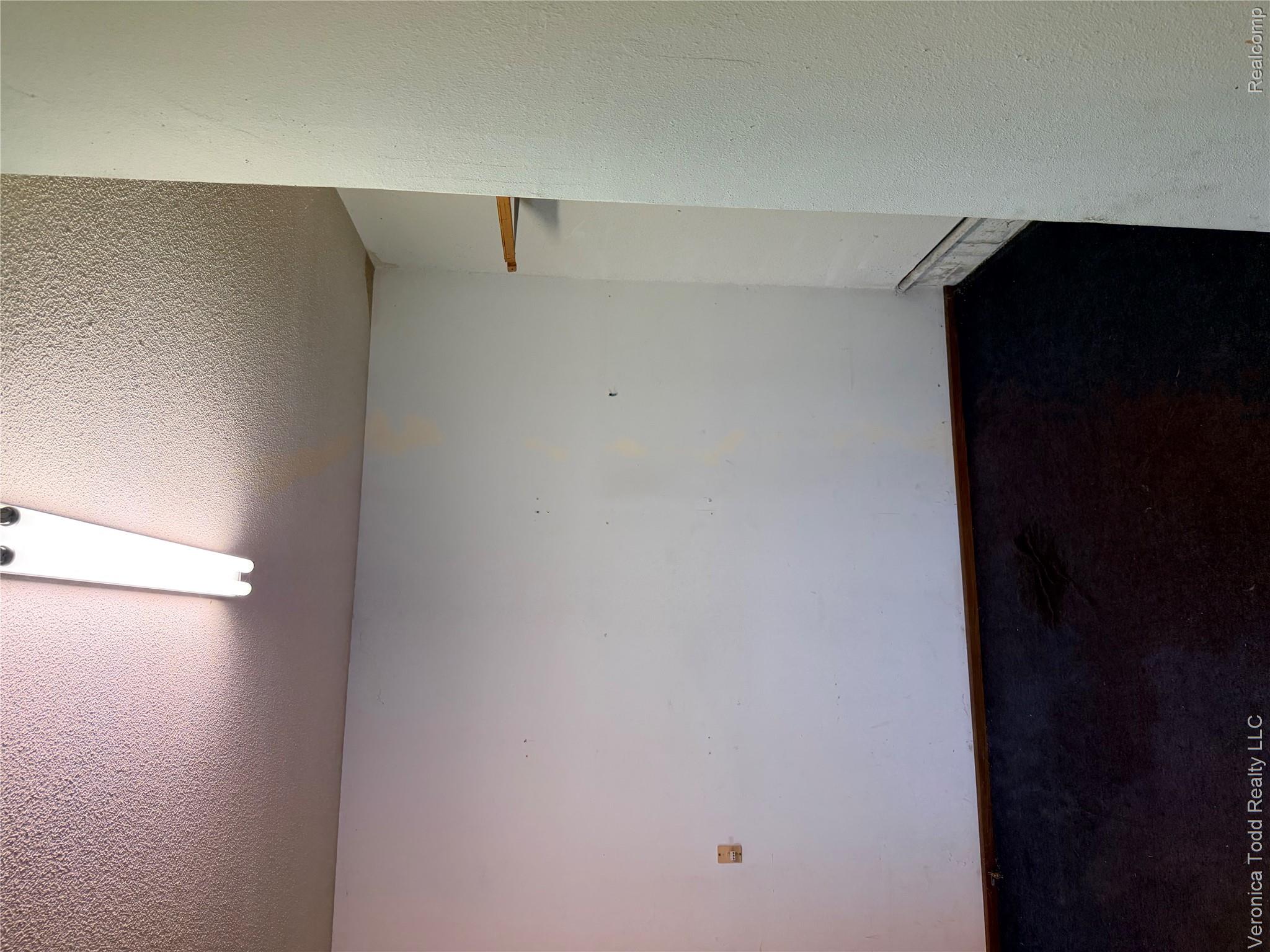 2533 S Getty Street Property Photo 9