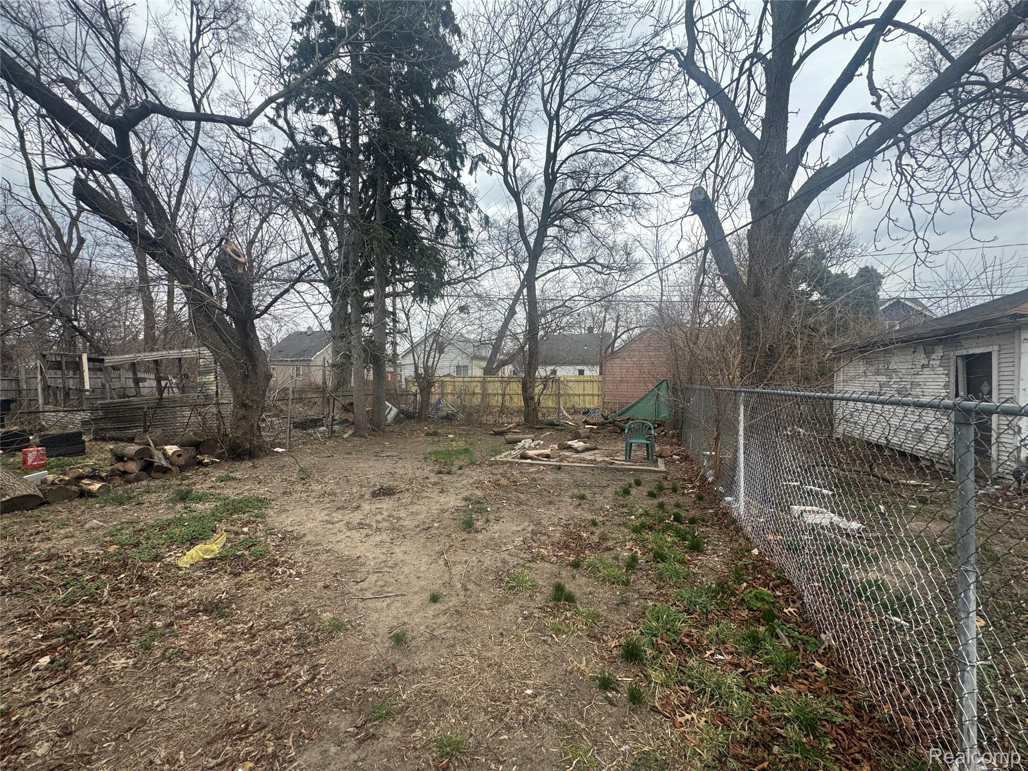 15416 Snowden Street Property Photo 7