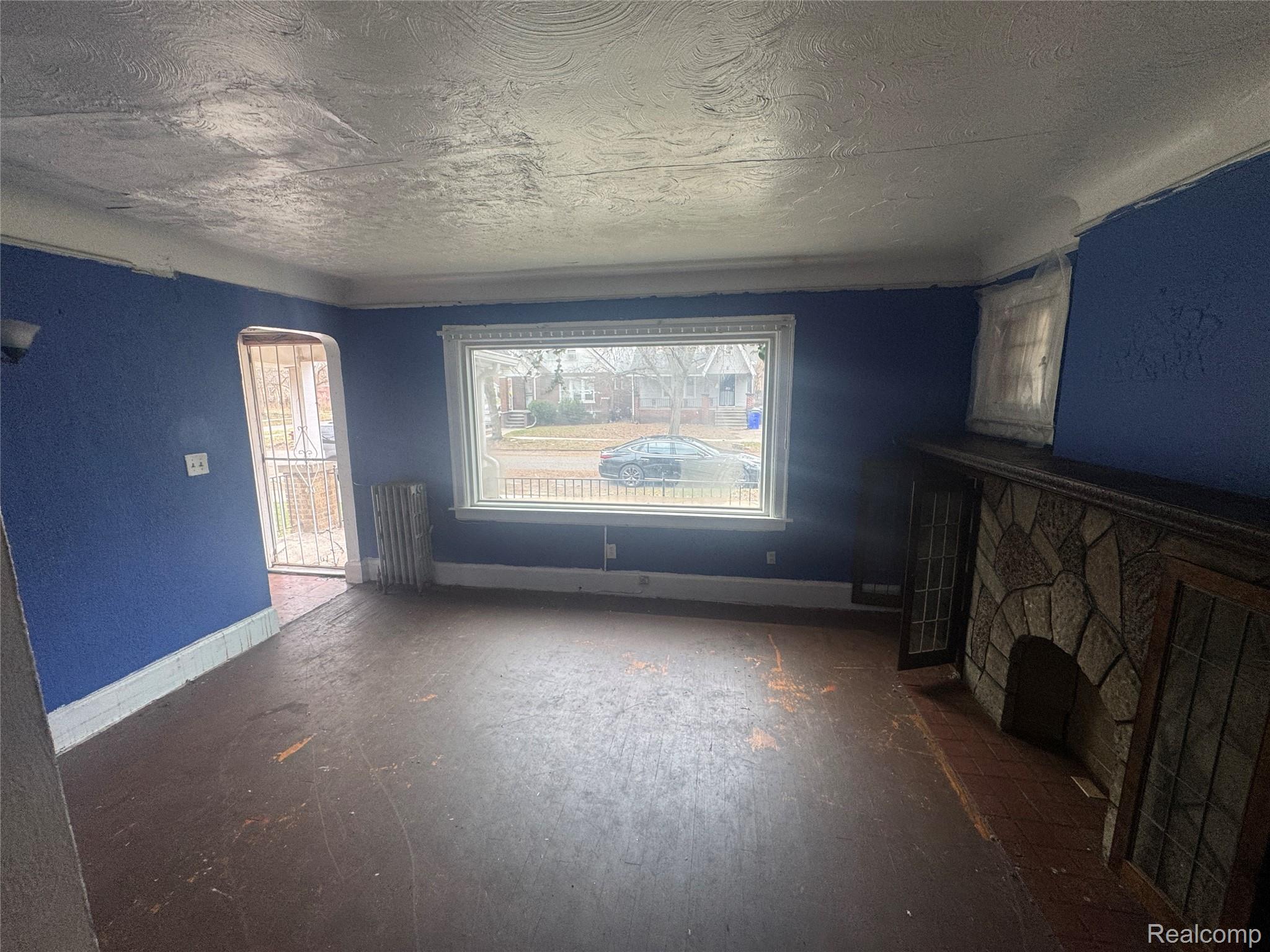 15416 Snowden Street Property Photo 10
