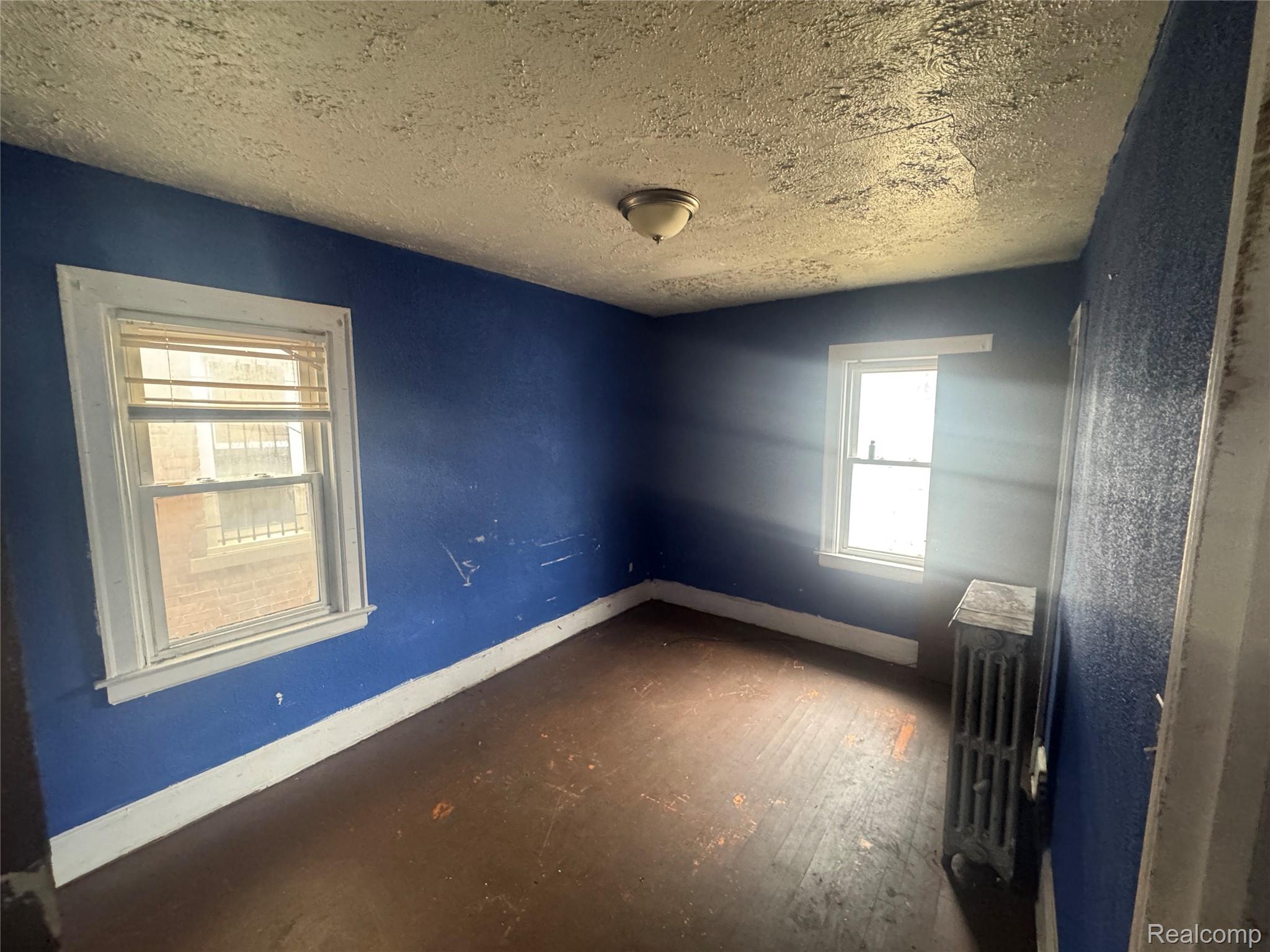 15416 Snowden Street Property Photo 14