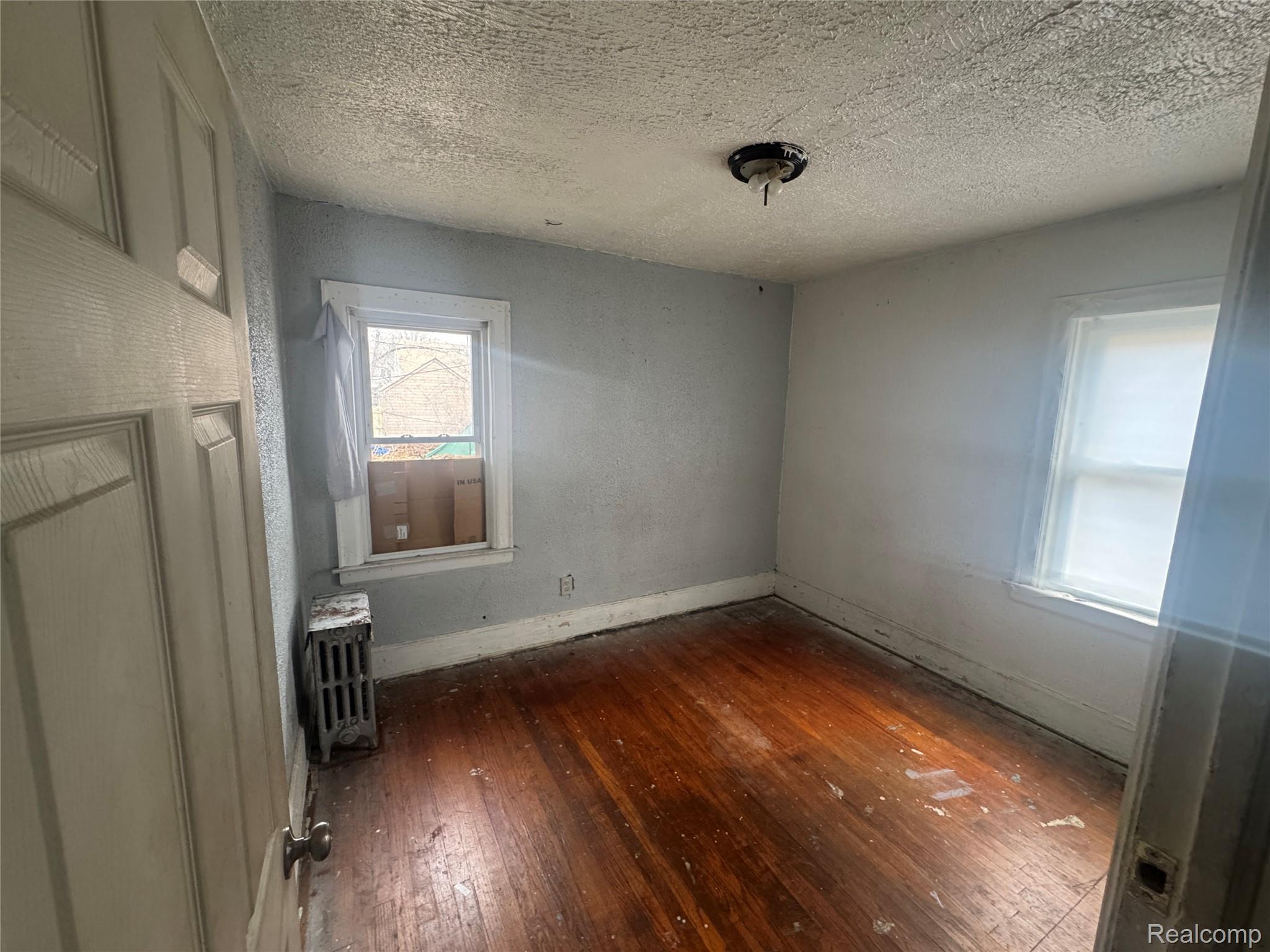 15416 Snowden Street Property Photo 16