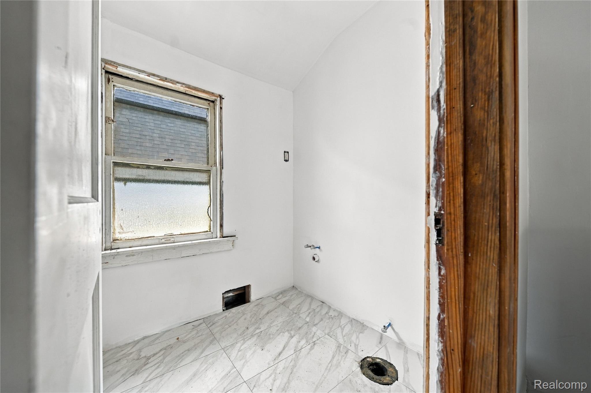 7387 Wheeler Street Property Photo 6