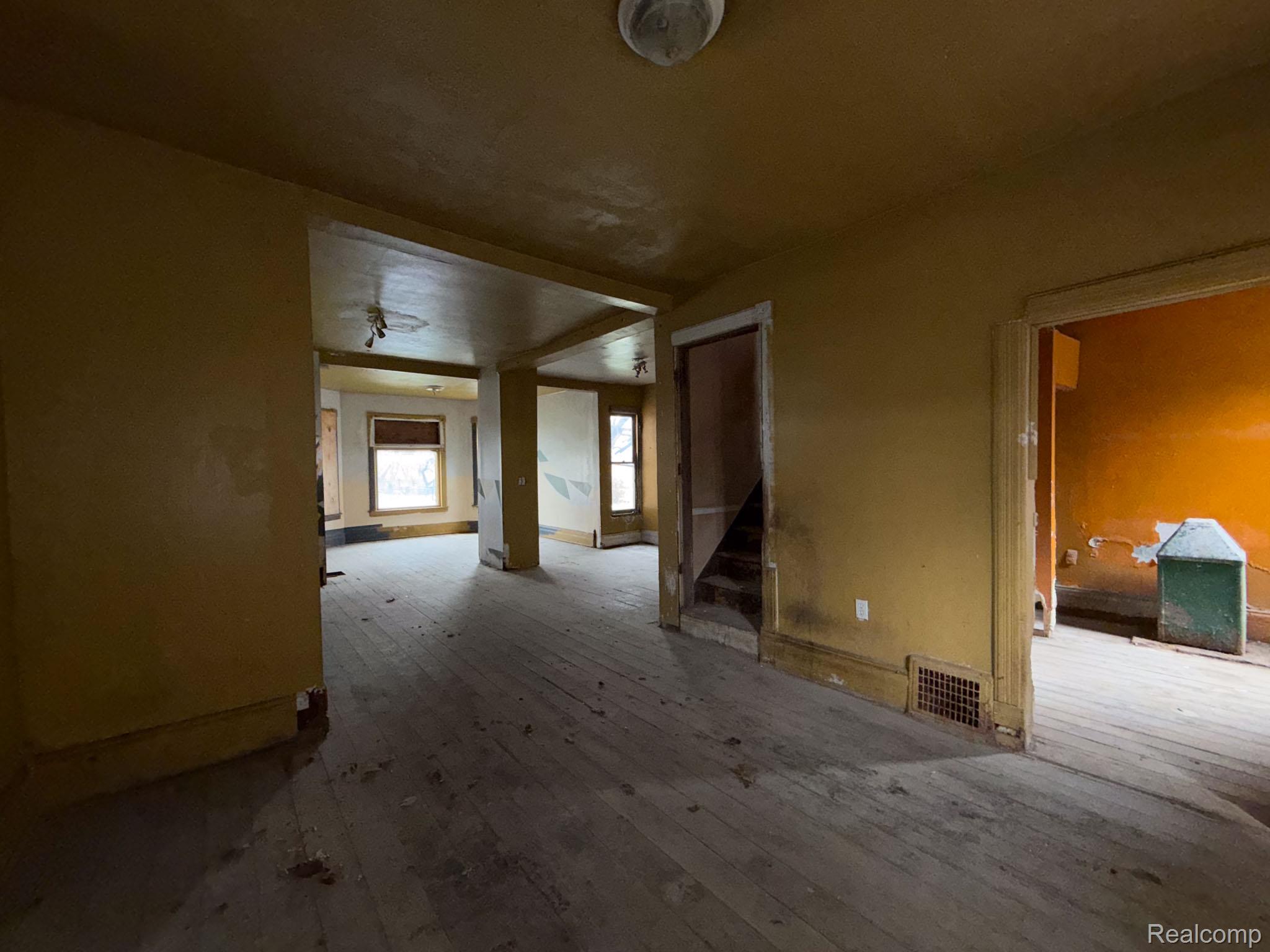 2546 W Forest Avenue Property Photo 10