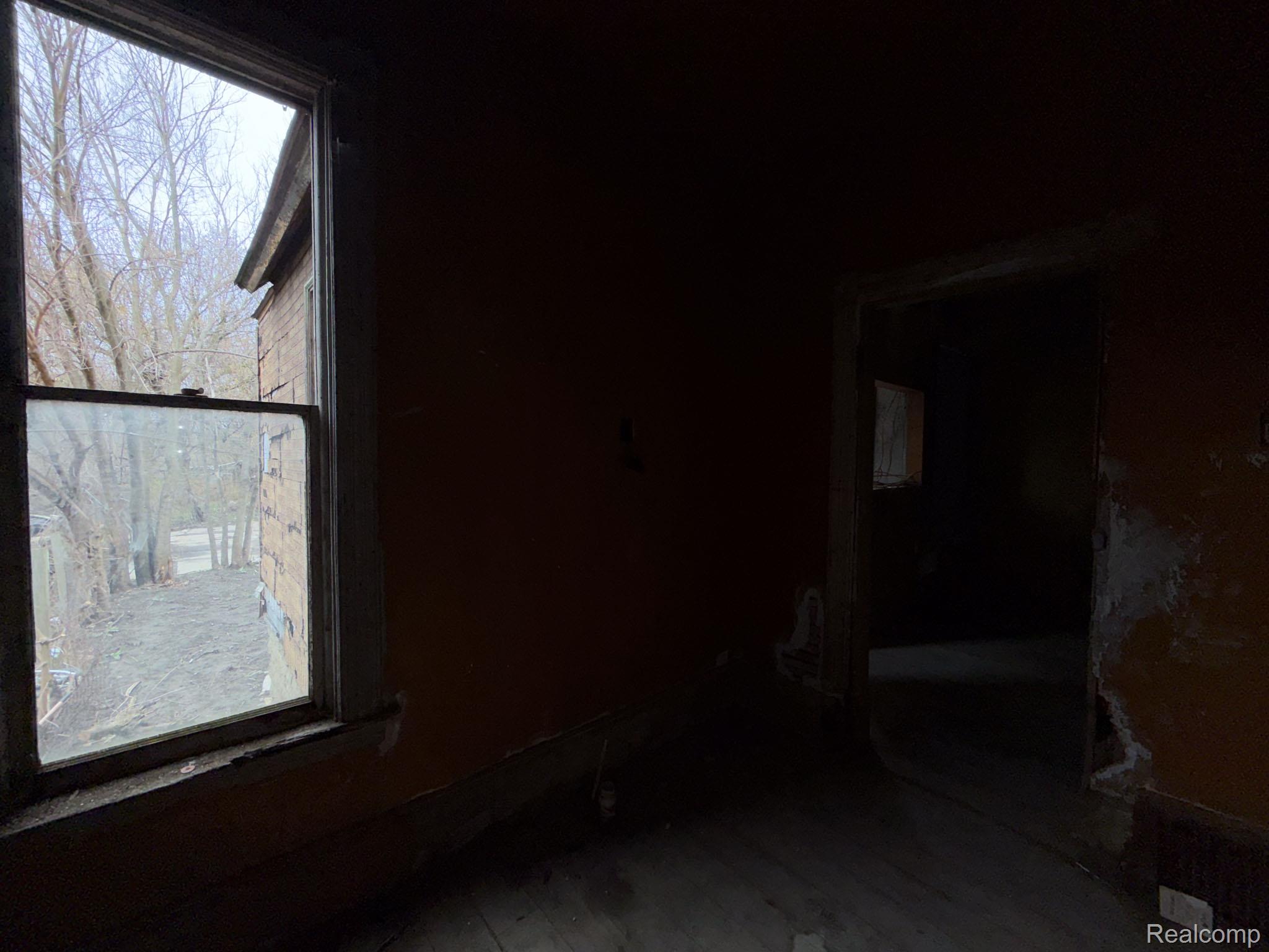 2546 W Forest Avenue Property Photo 12