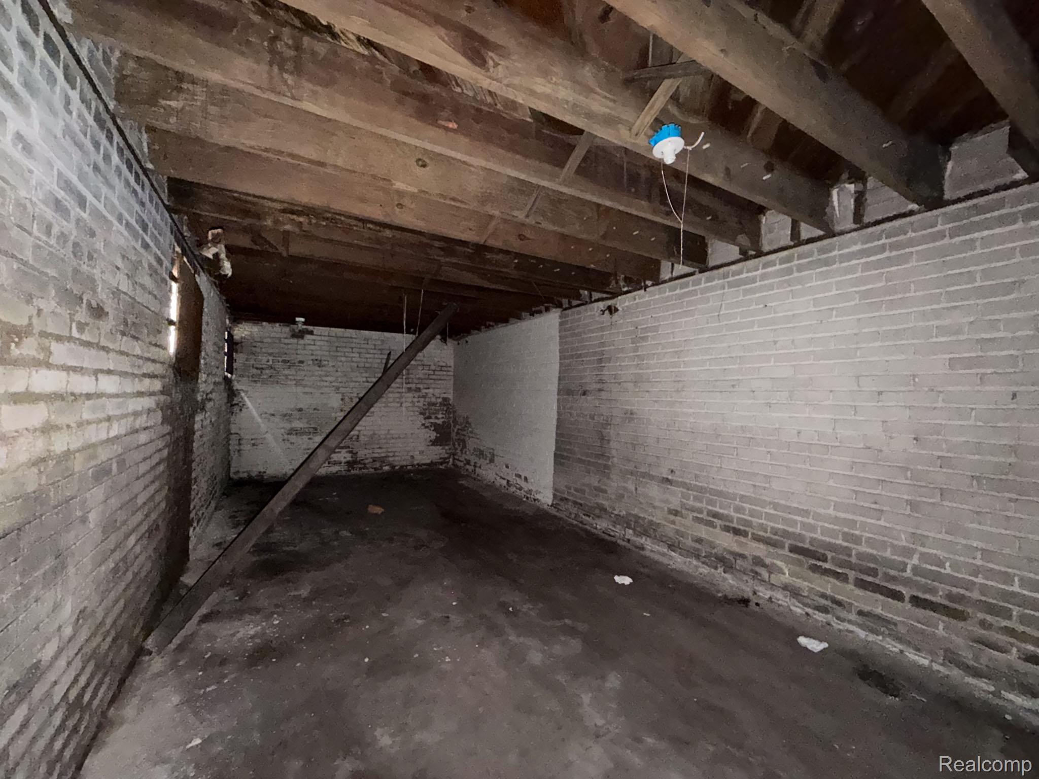 8788 Dexter Avenue Property Photo 36