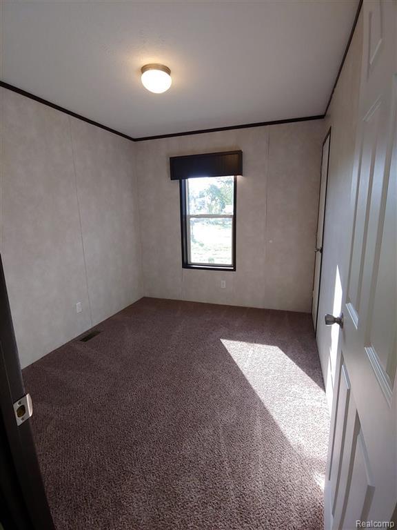 121 S Haskins Street Property Photo 11