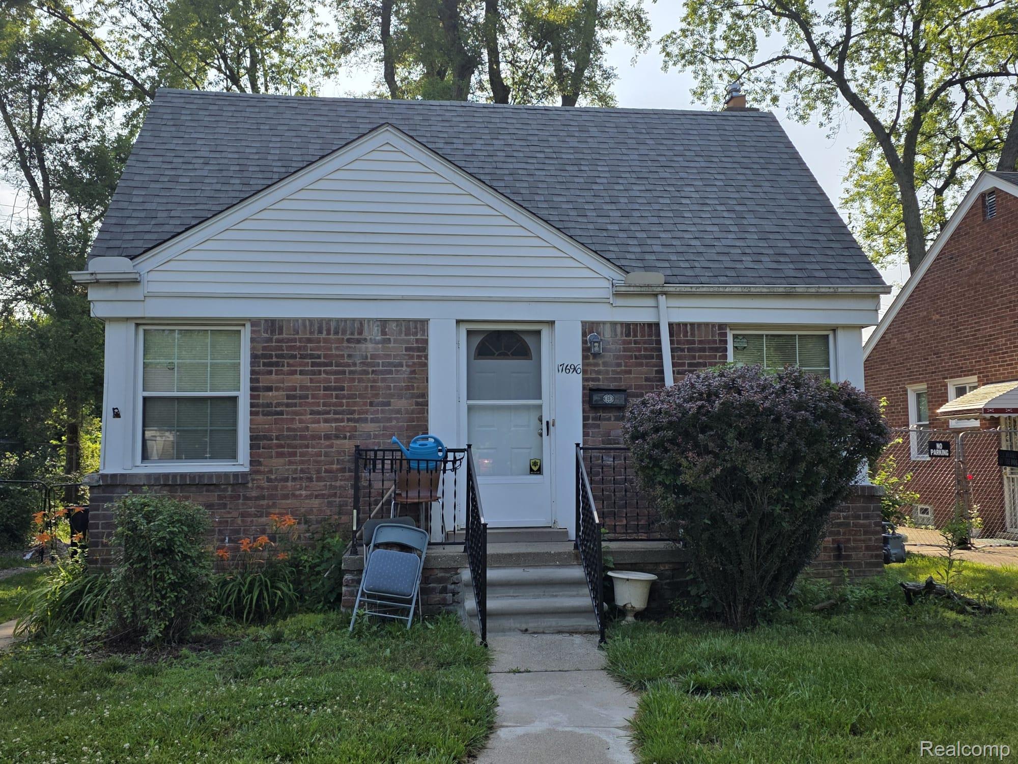 17696 Woodbine Street Property Photo 1