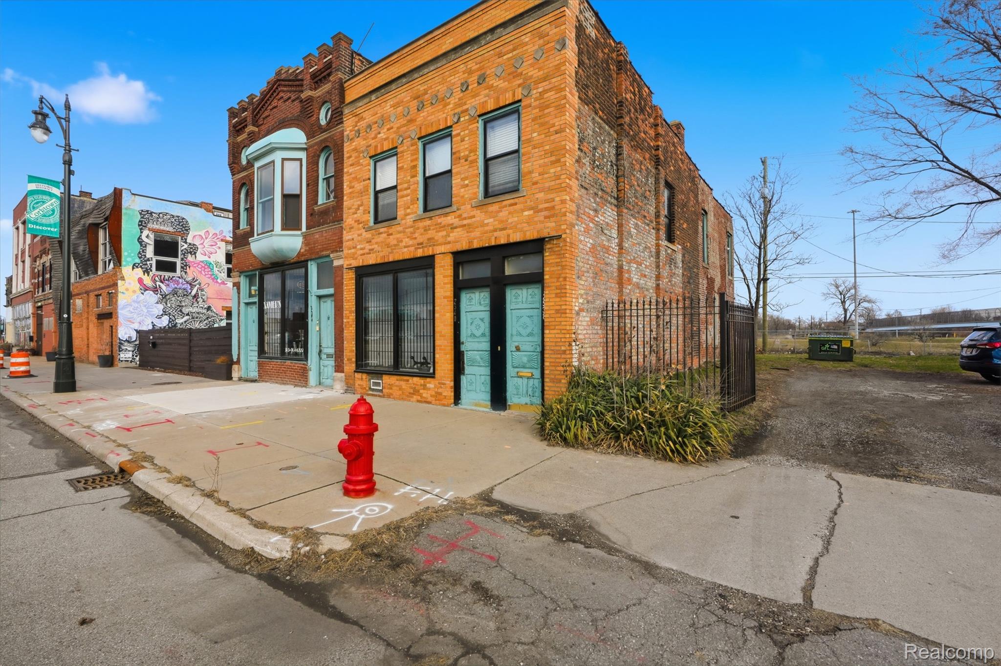 2538 Michigan Avenue Property Photo 2