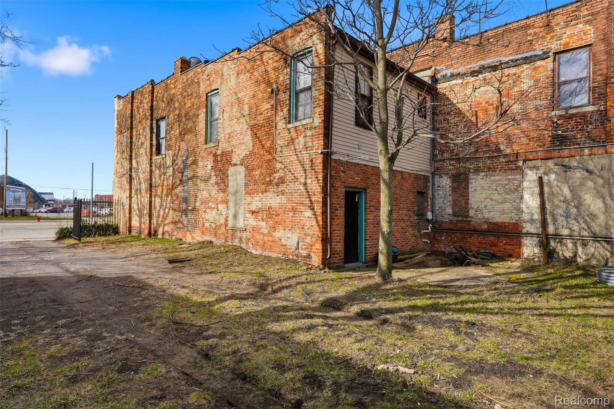 2538 Michigan Avenue Property Photo 13