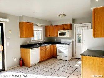 5102 Franklin Park Drive Property Photo 5