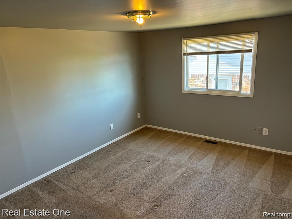5102 Franklin Park Drive Property Photo 6