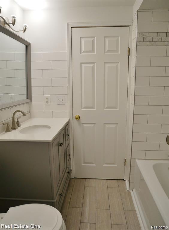 5102 Franklin Park Drive Property Photo 13