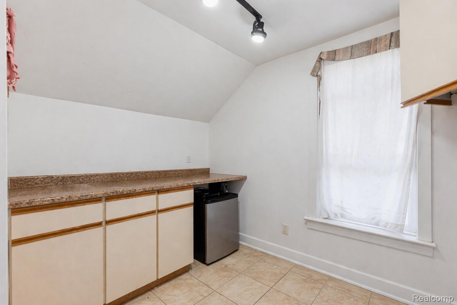 11429 E 8 Mile Road Property Photo 11