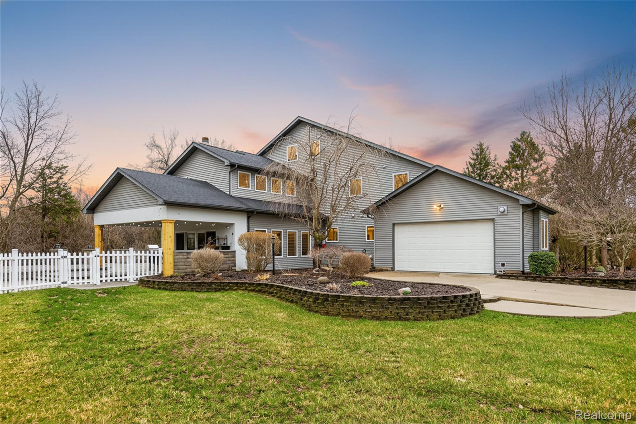 552 N Mckinley Road Property Photo 1