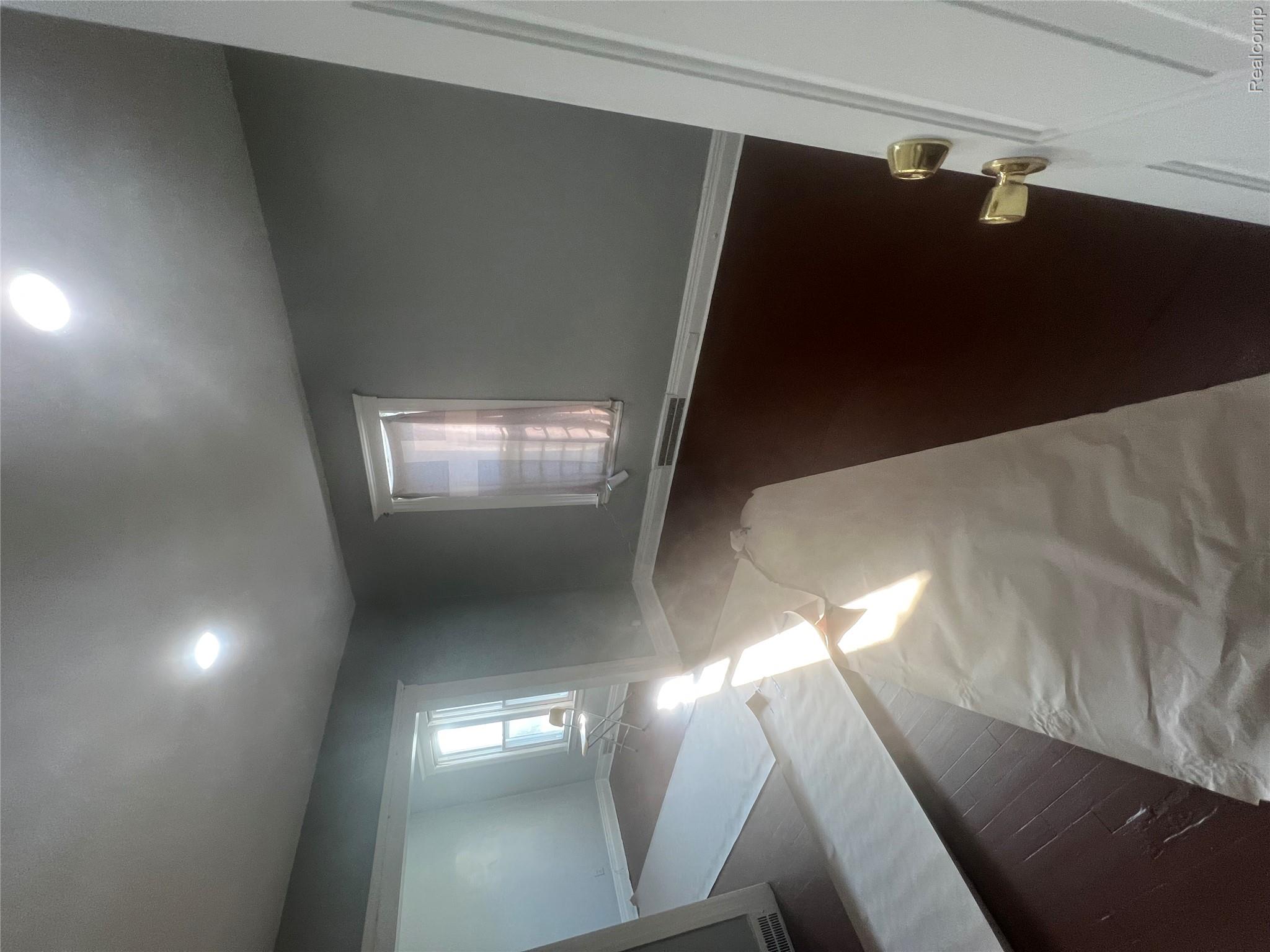 6147 Sheridan Street Property Photo 12