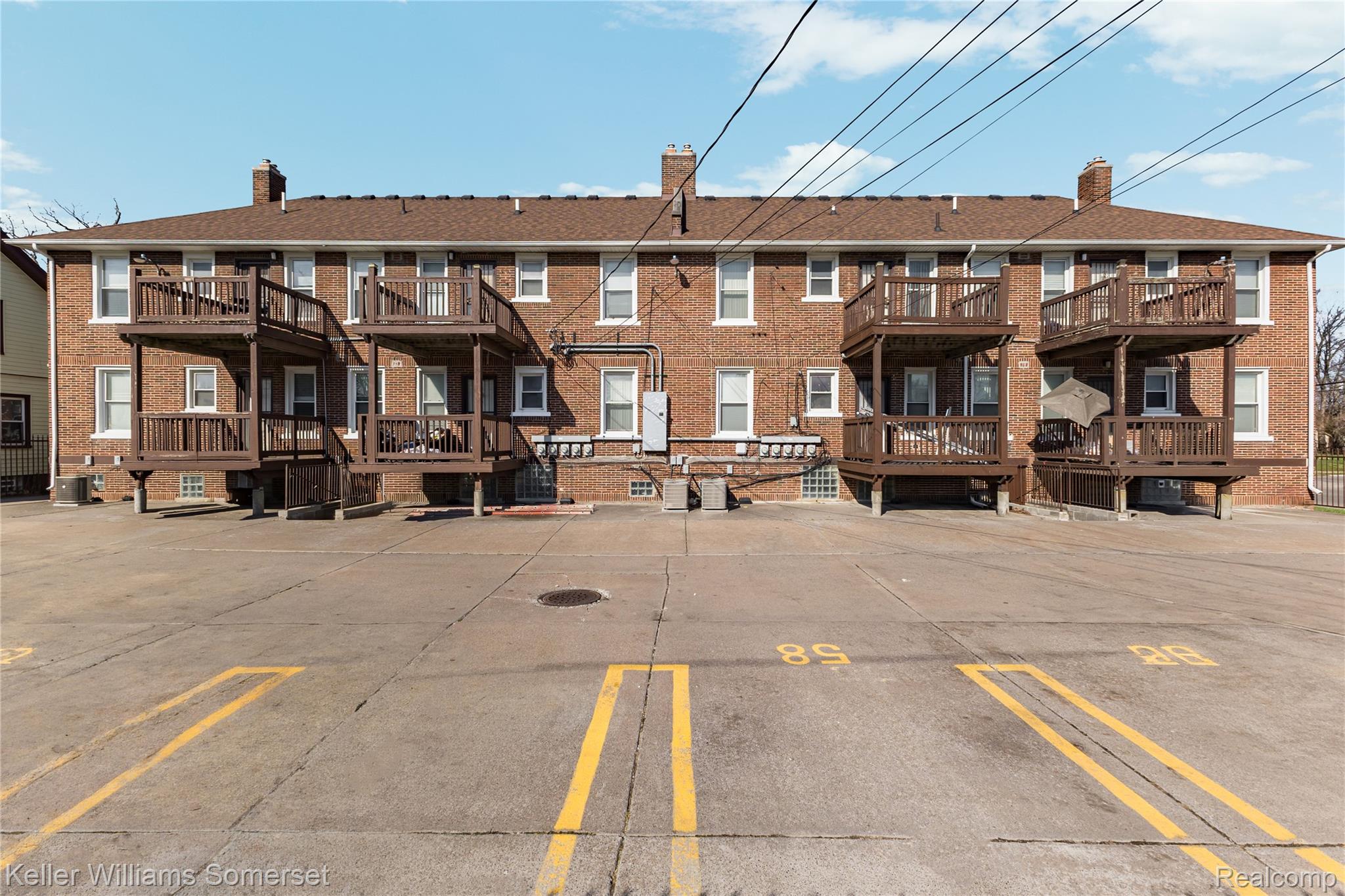 13660 Ohio Street Property Photo 34