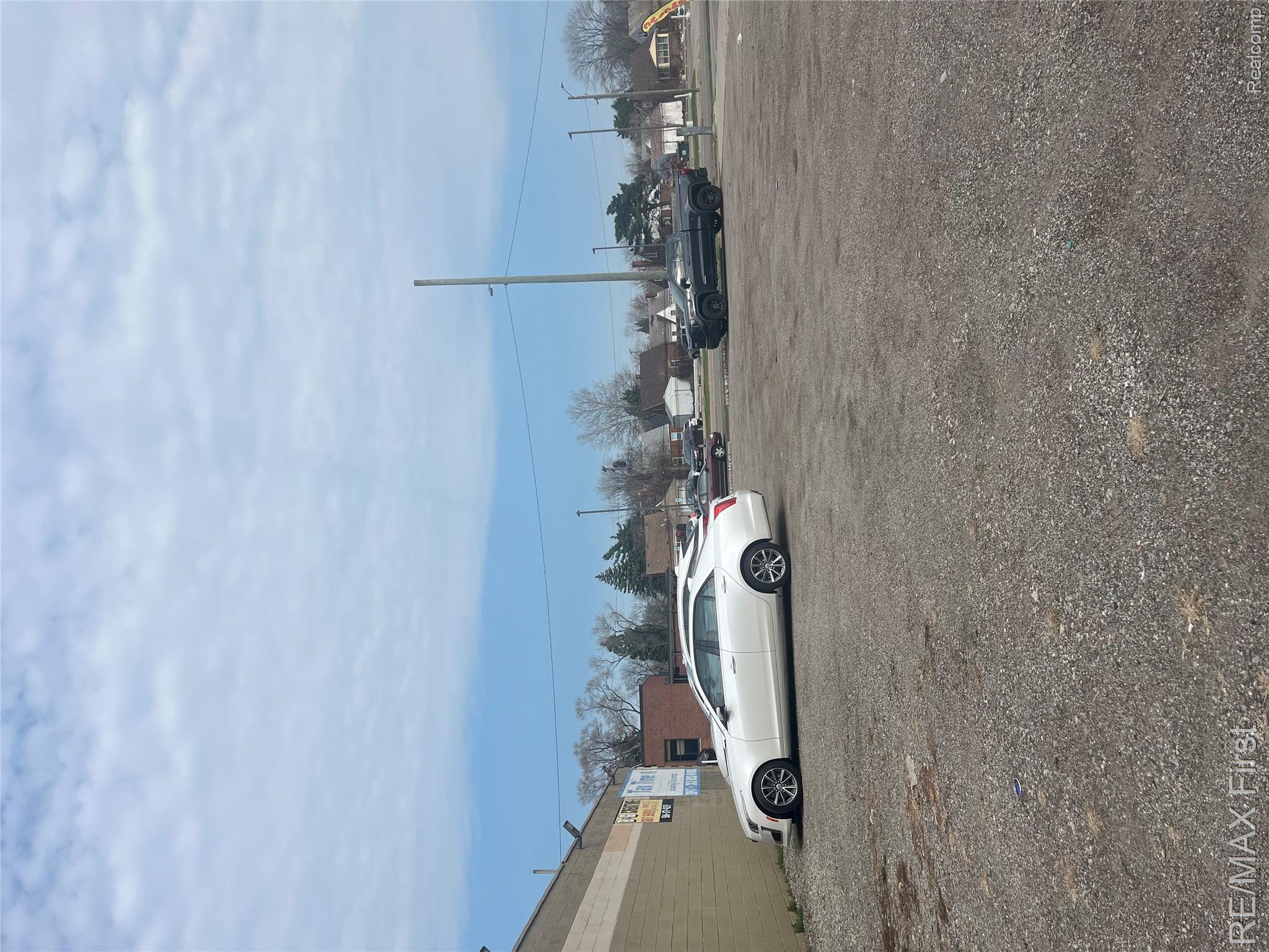 20477 Van Dyke Street Property Photo 22