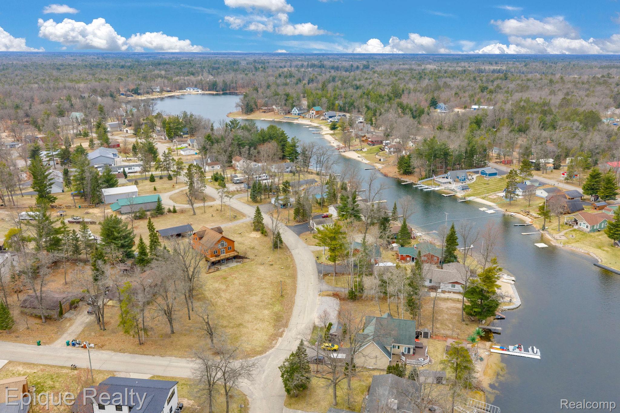 3247 Comanche Trail Property Photo 8