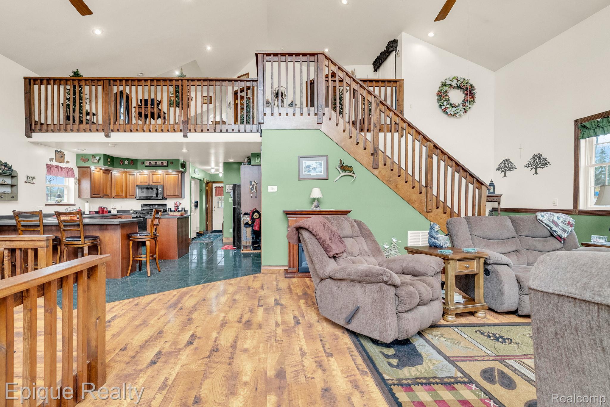 3247 Comanche Trail Property Photo 15