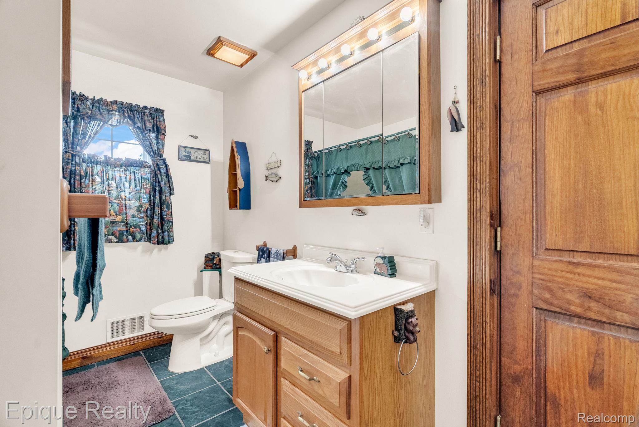 3247 Comanche Trail Property Photo 31