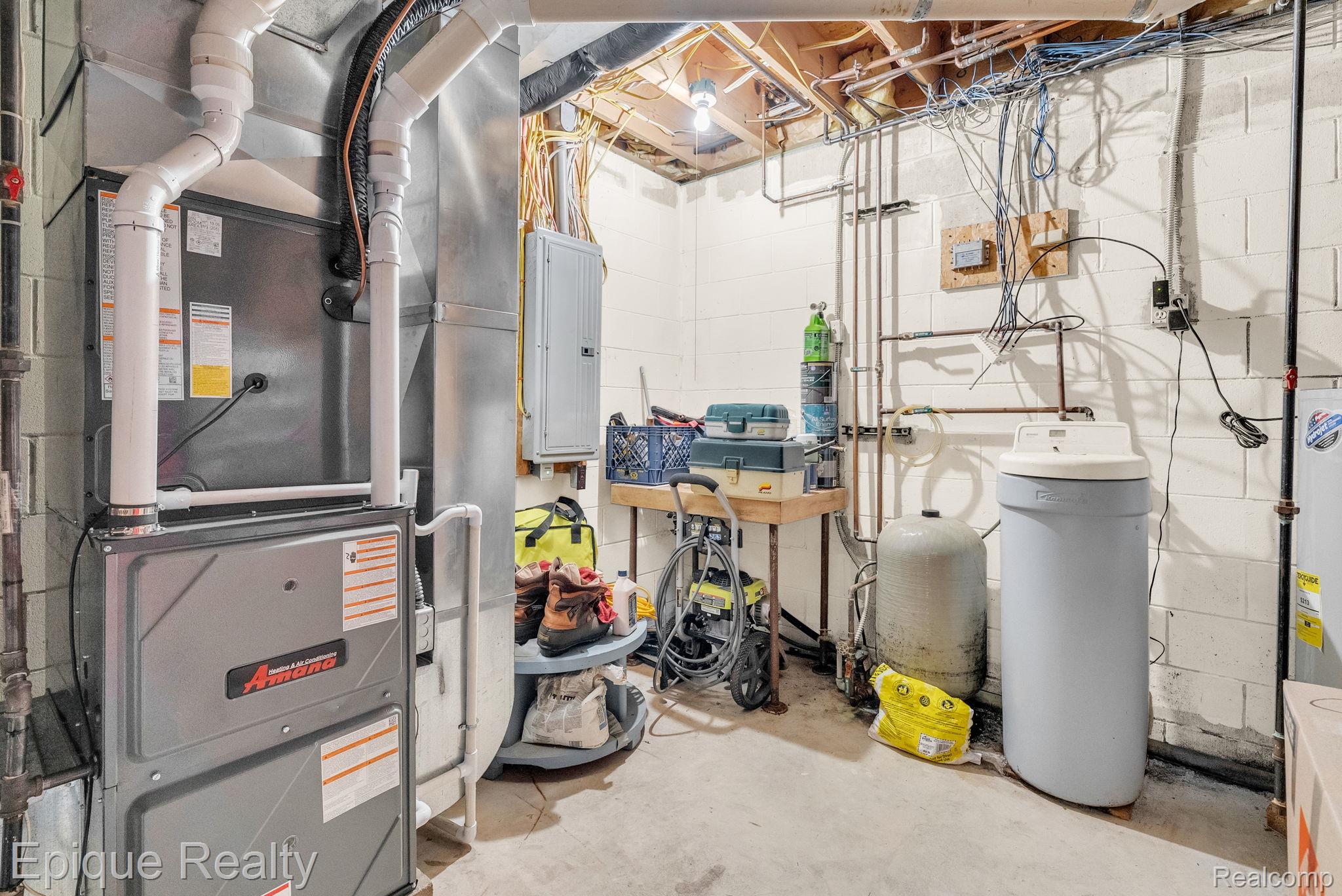 3247 Comanche Trail Property Photo 60