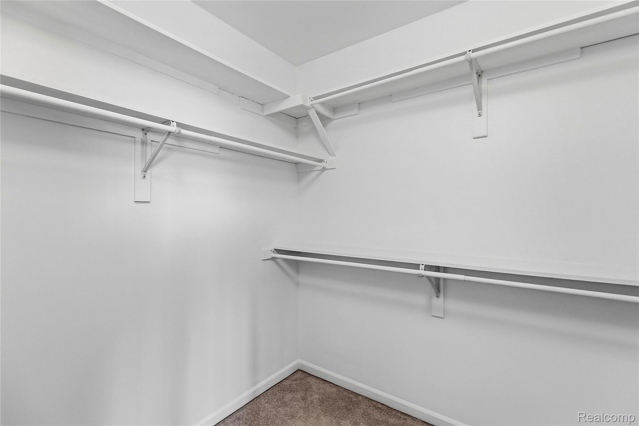 53106 Celtic Drive Property Photo 15