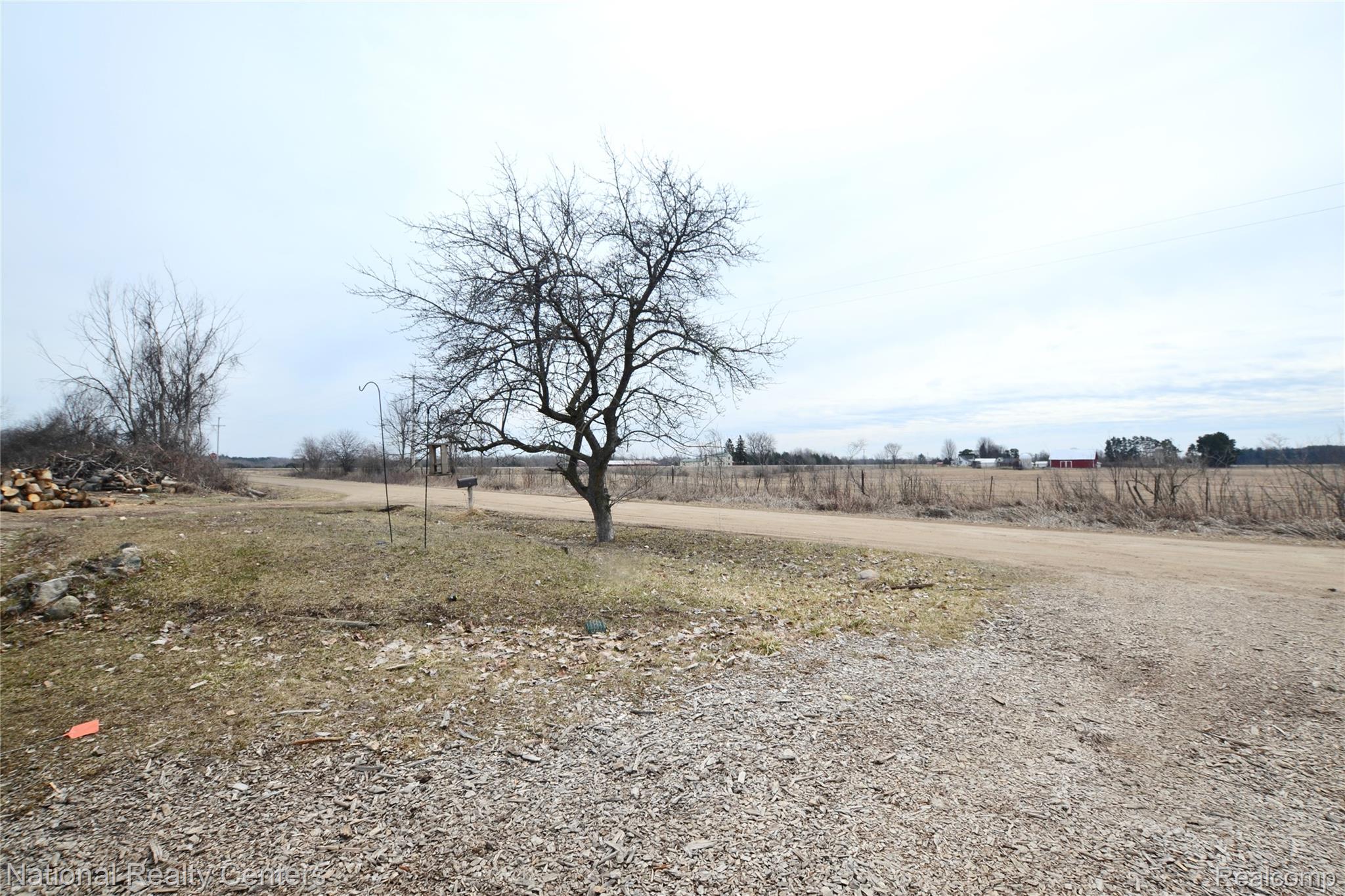 3088 7 Mile Road Property Photo 3