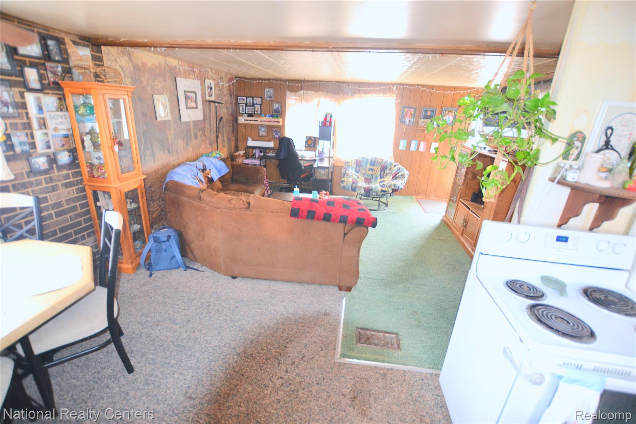 3088 7 Mile Road Property Photo 6