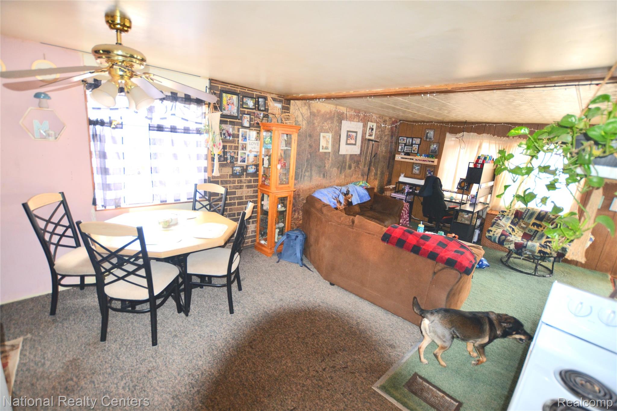3088 7 Mile Road Property Photo 7