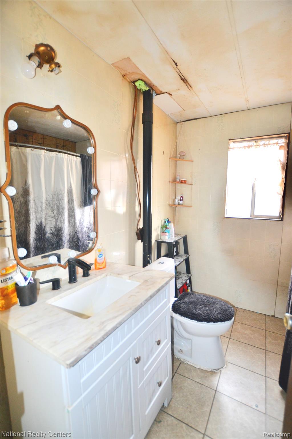 3088 7 Mile Road Property Photo 15