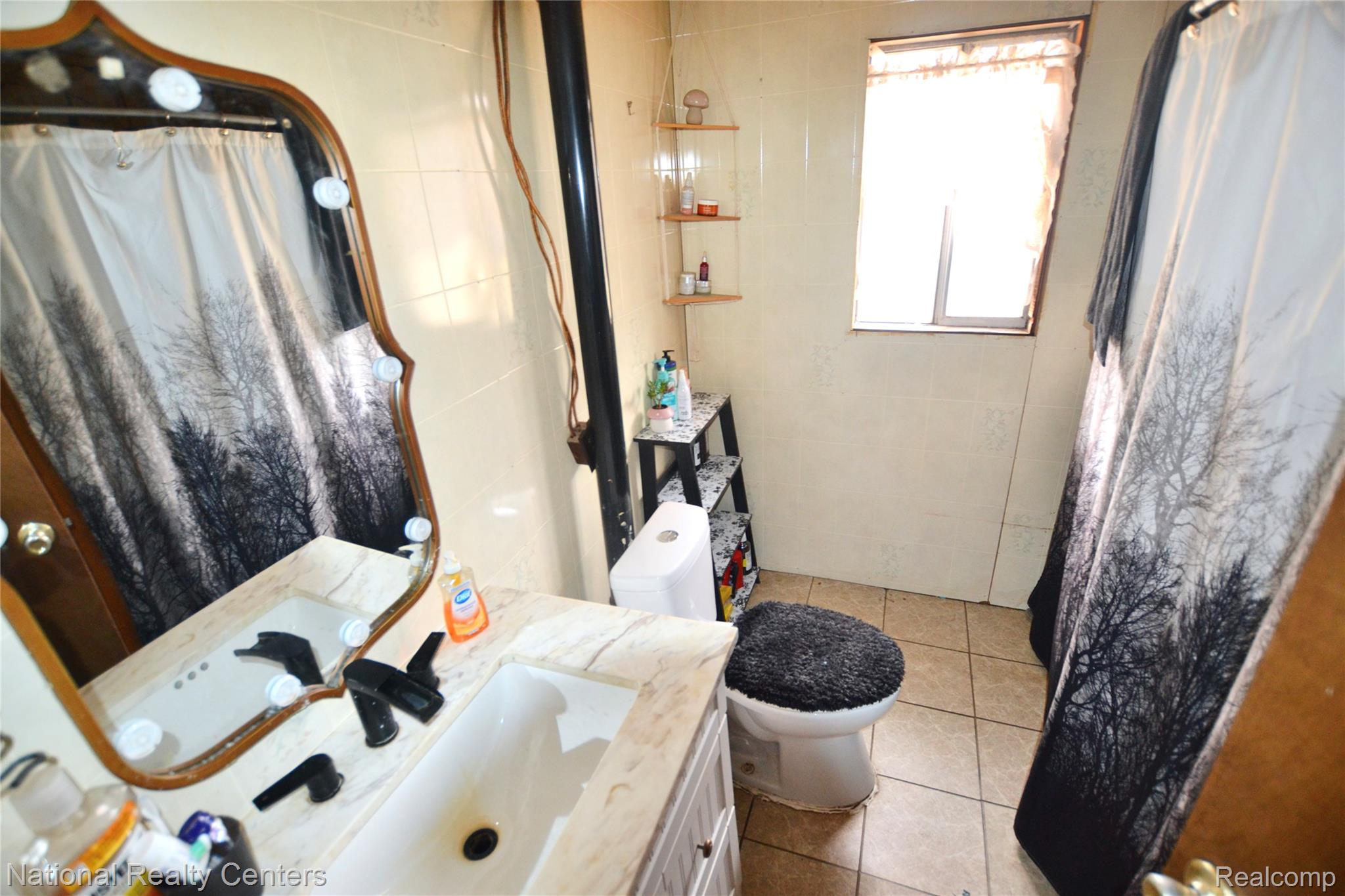 3088 7 Mile Road Property Photo 16