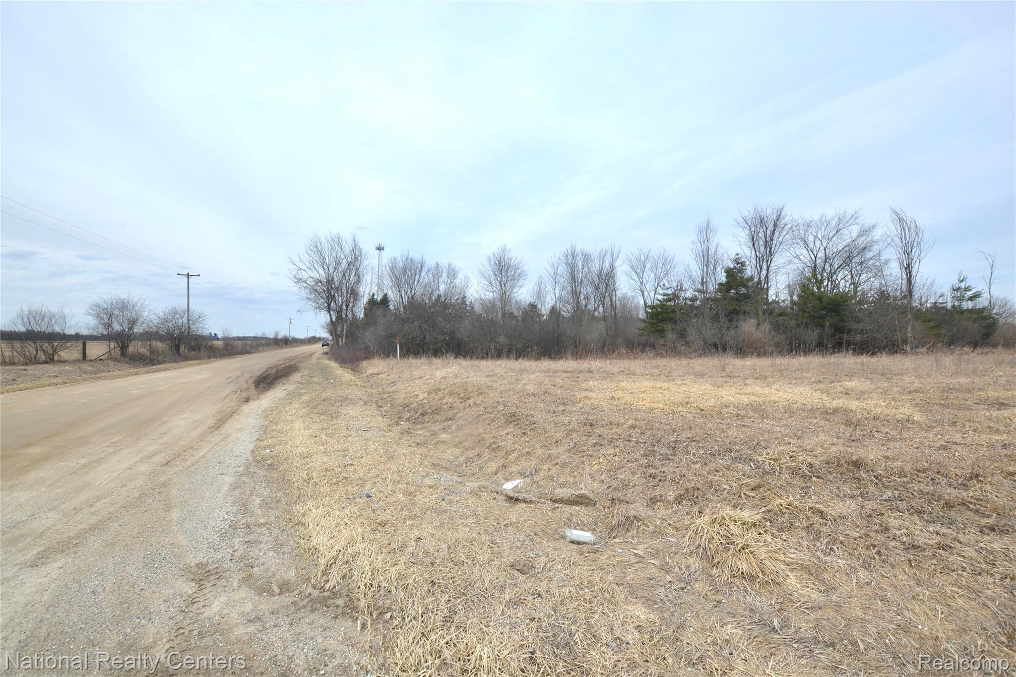 3088 7 Mile Road Property Photo 19