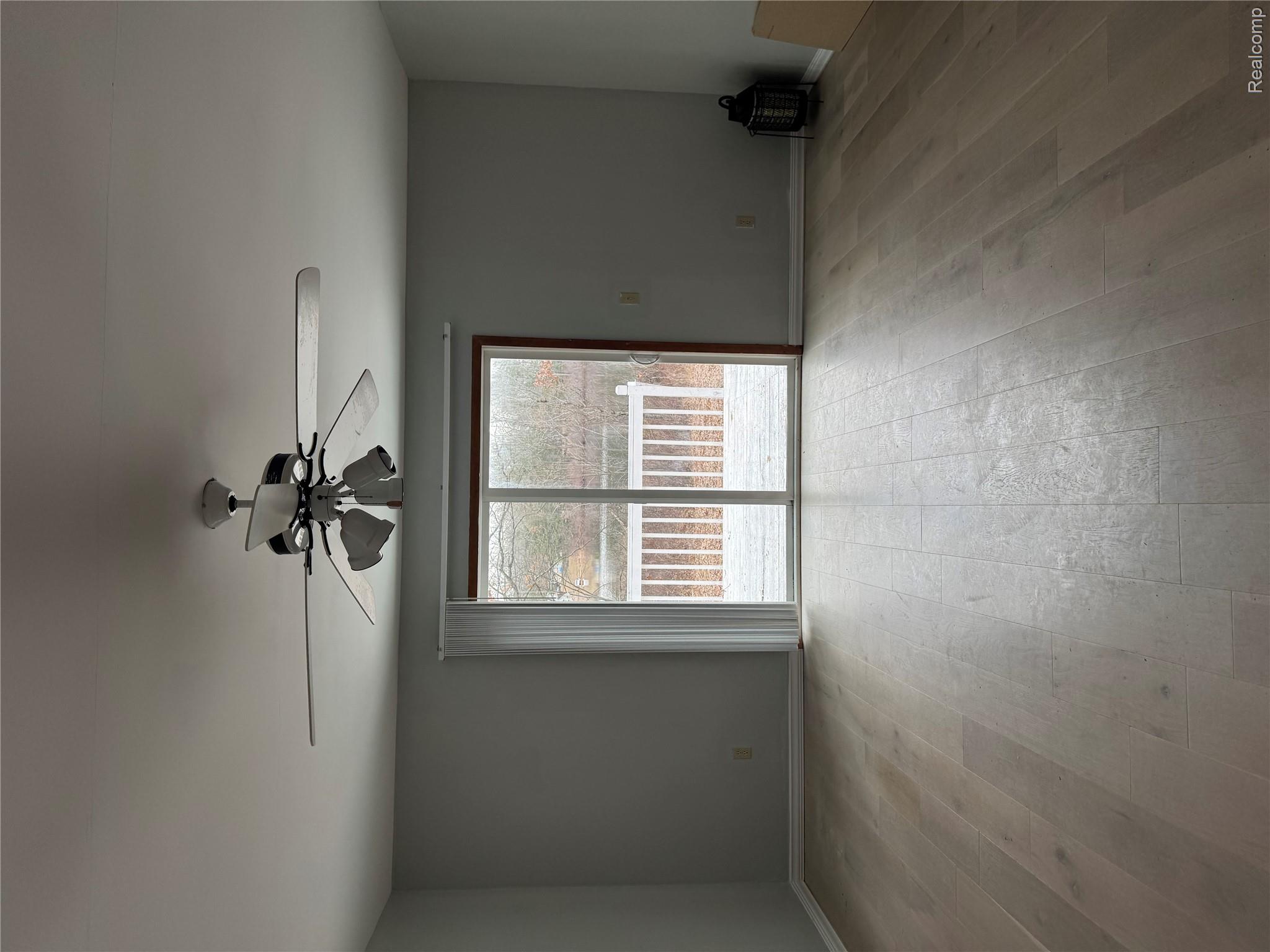 6240 S Labelle Drive Property Photo 13
