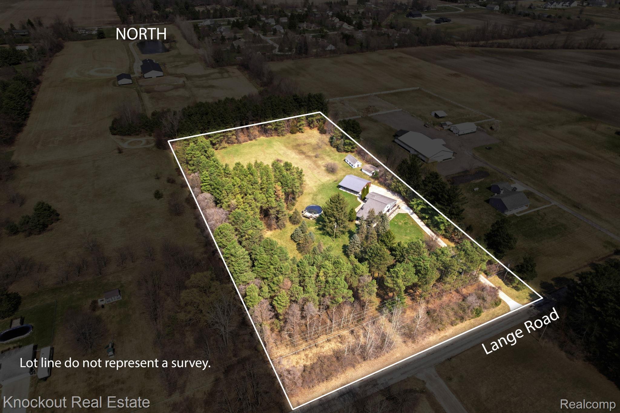 9239 Lange Road Property Photo 2
