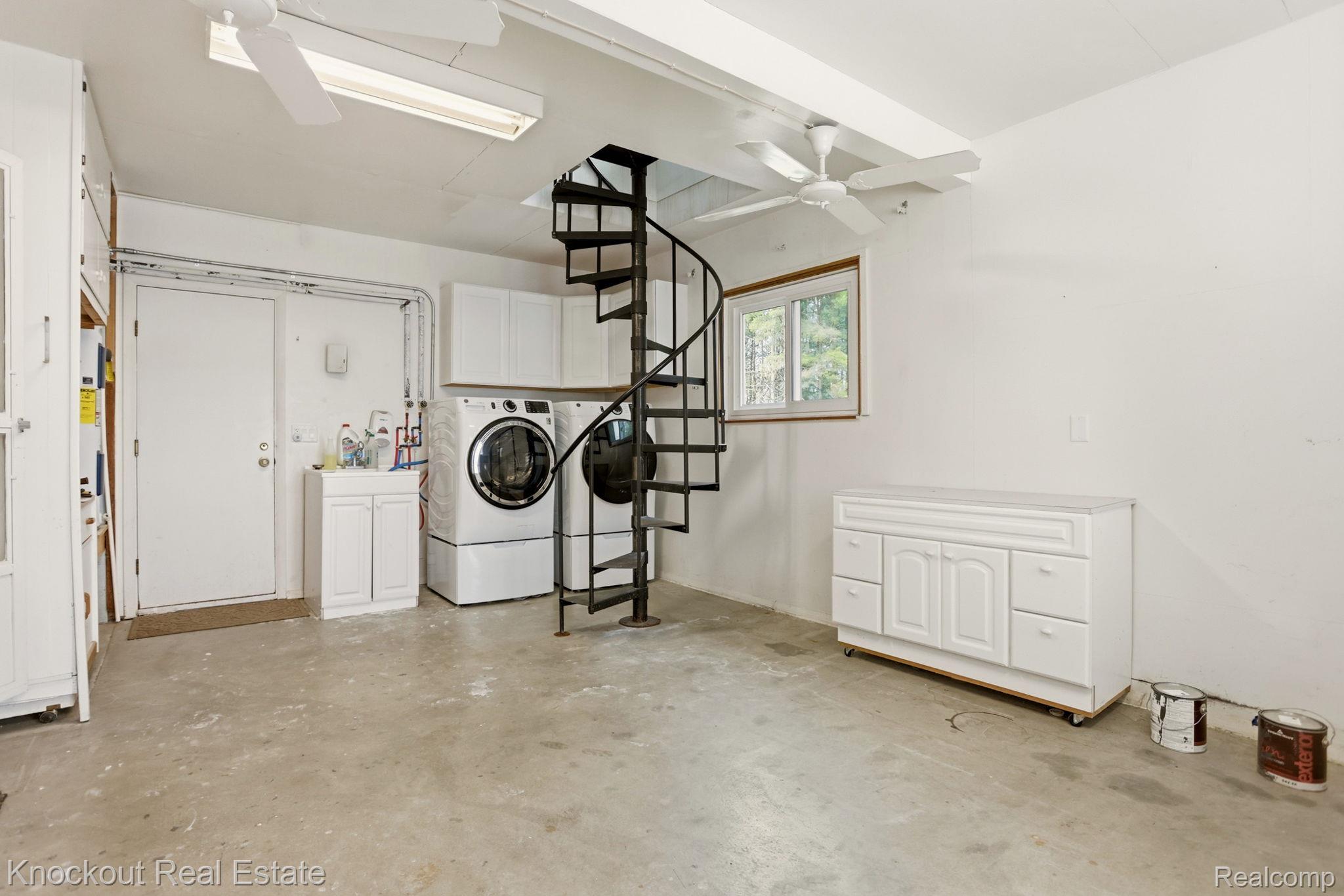 9239 Lange Road Property Photo 32