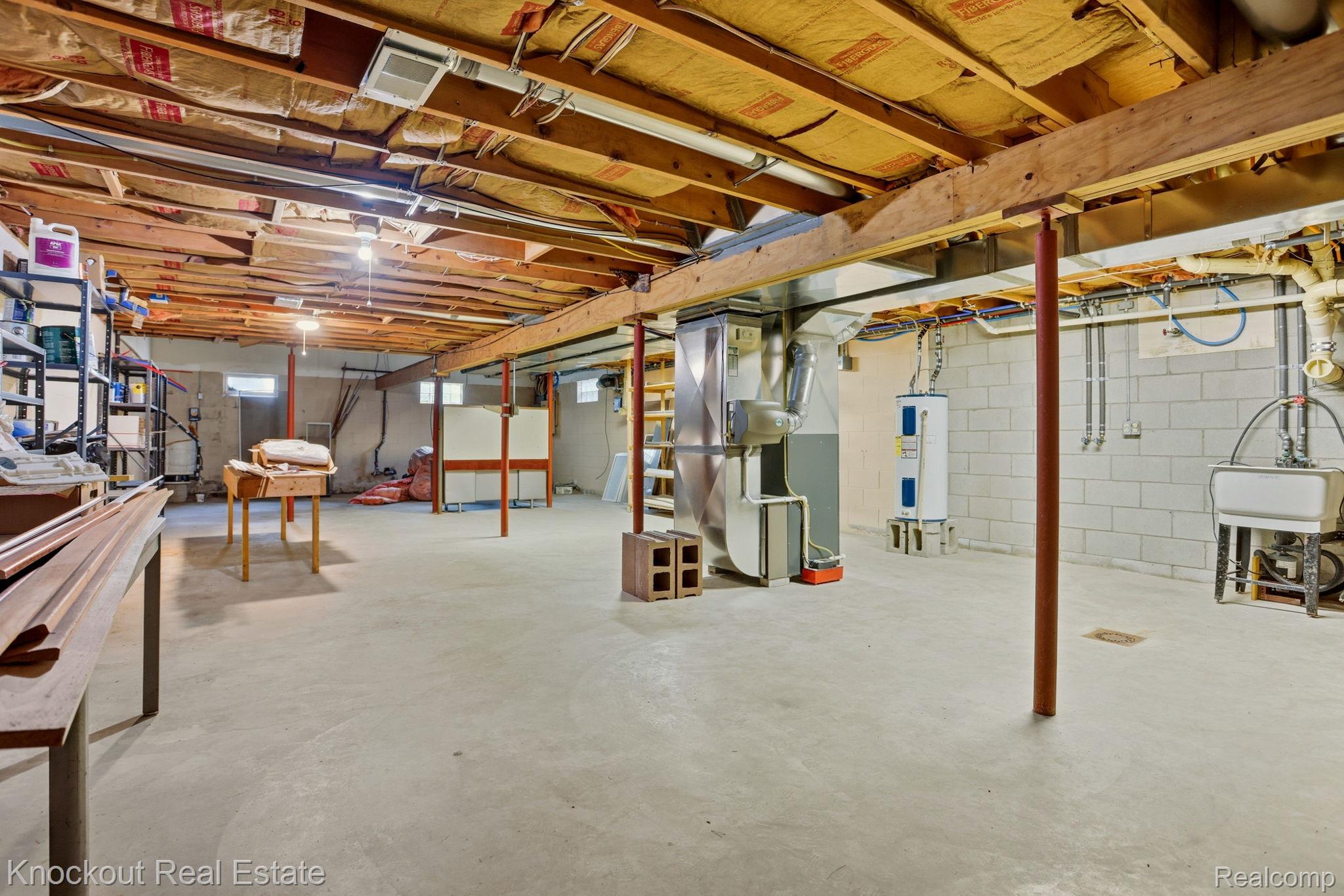 9239 Lange Road Property Photo 37