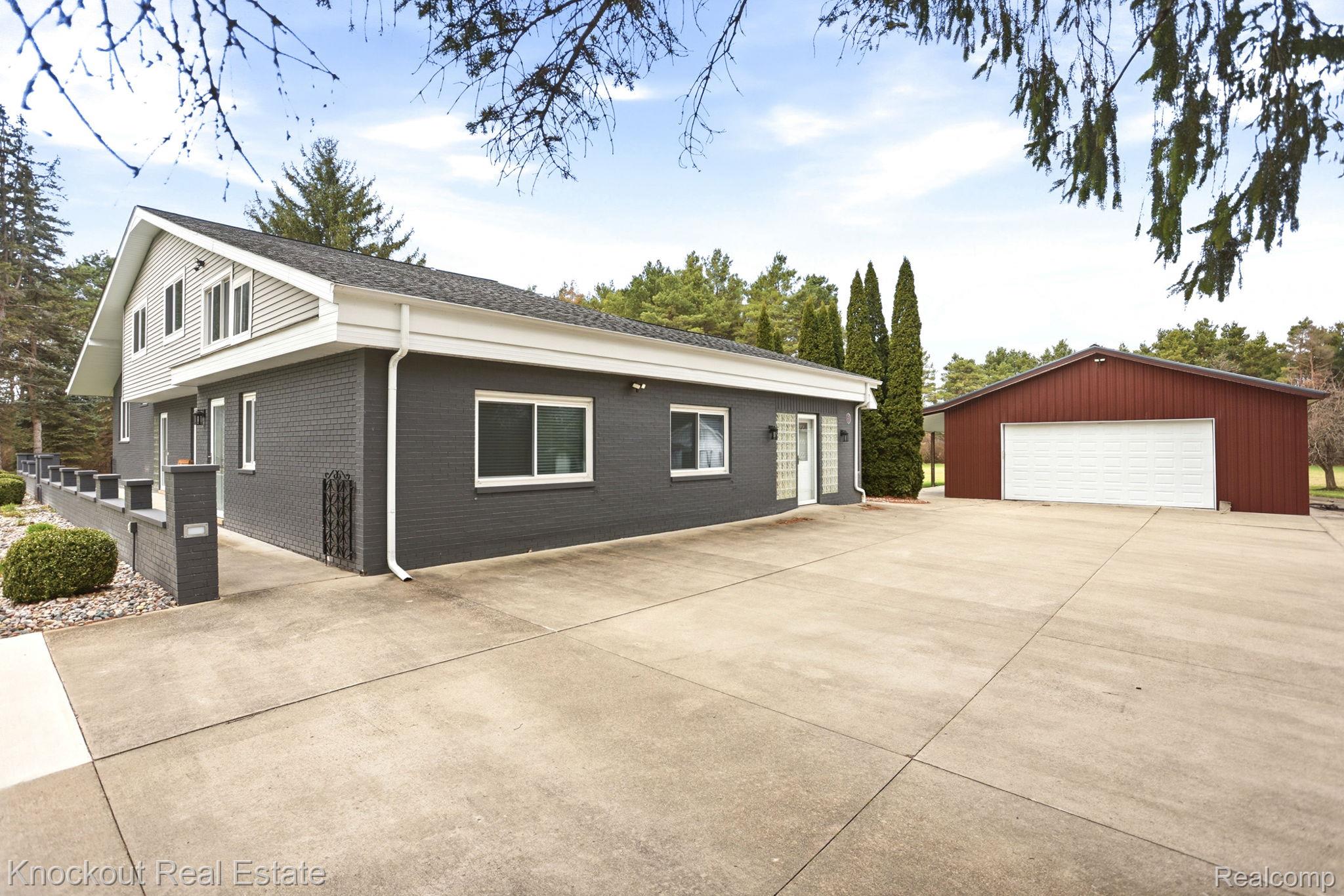 9239 Lange Road Property Photo 40