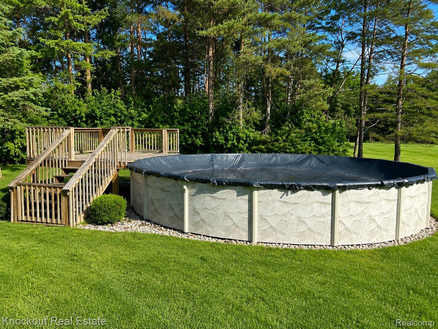9239 Lange Road Property Photo 46