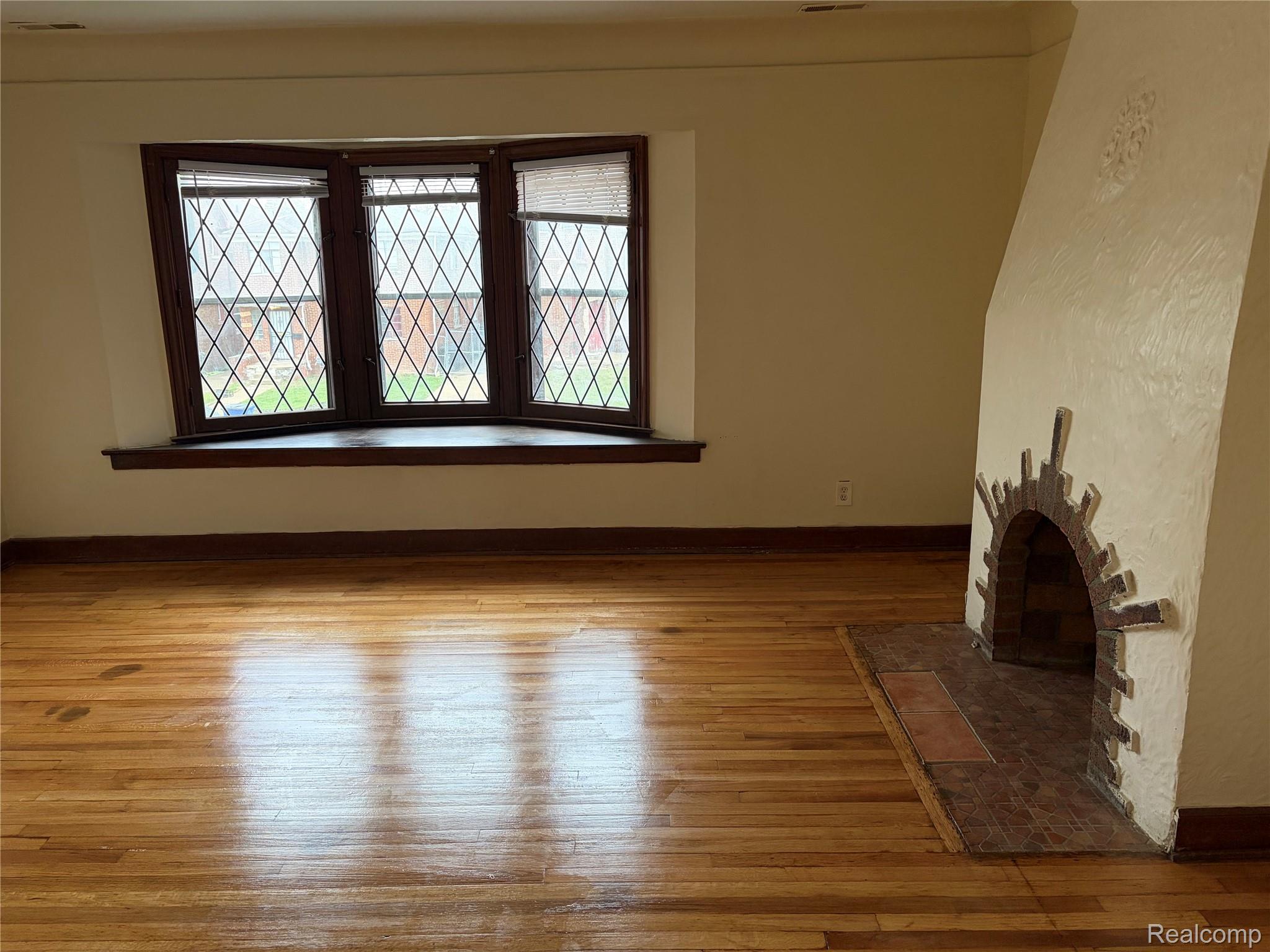 17189 Wisconsin Street Property Photo 2