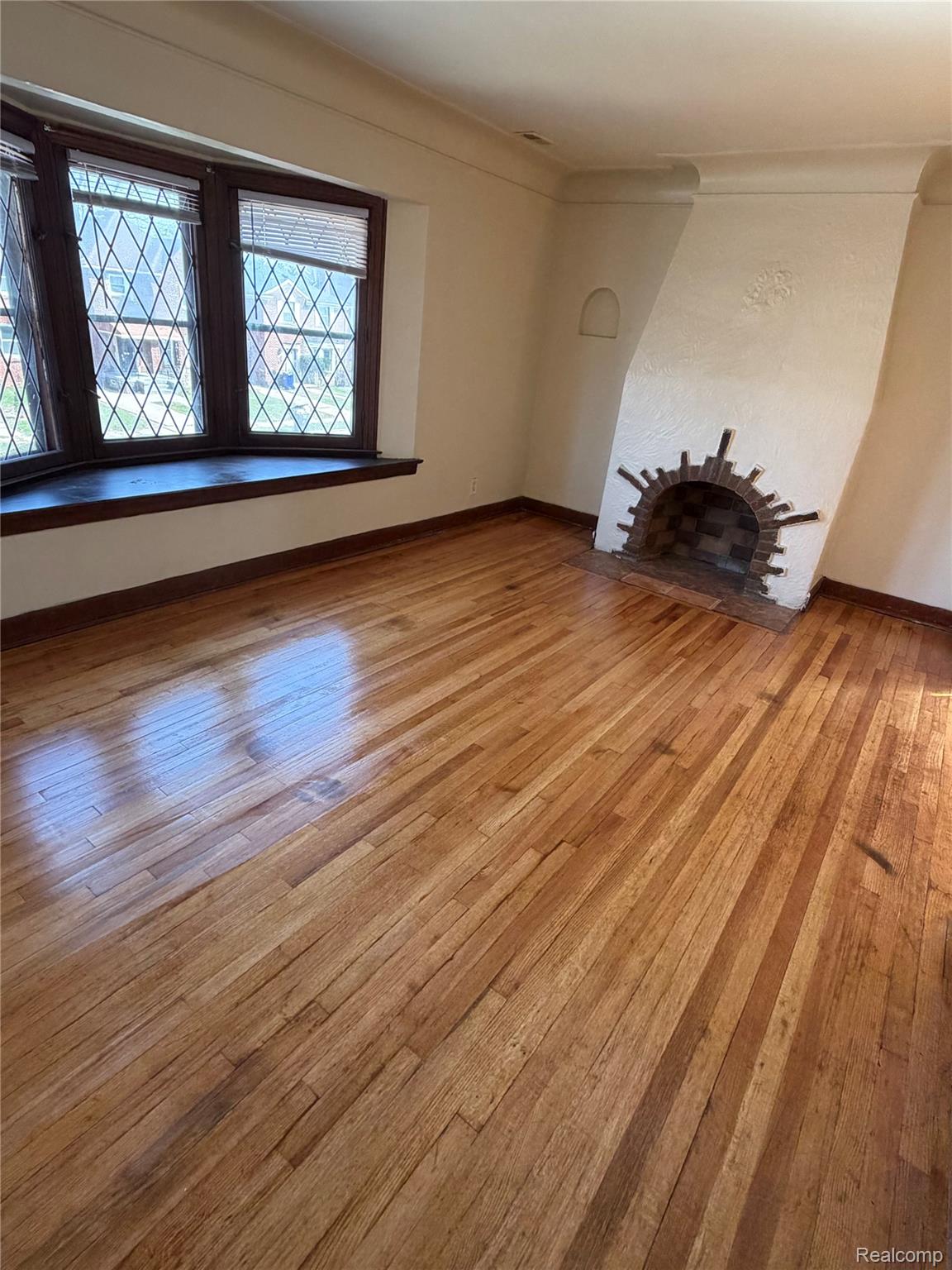 17189 Wisconsin Street Property Photo 3