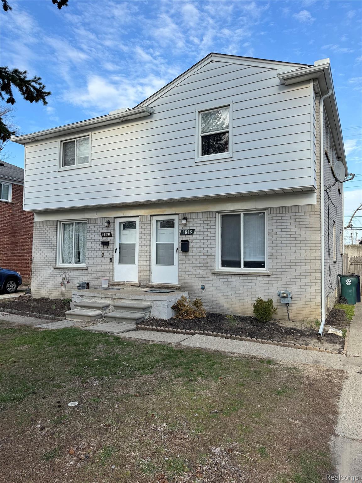 1818 N Center Street Property Photo 1