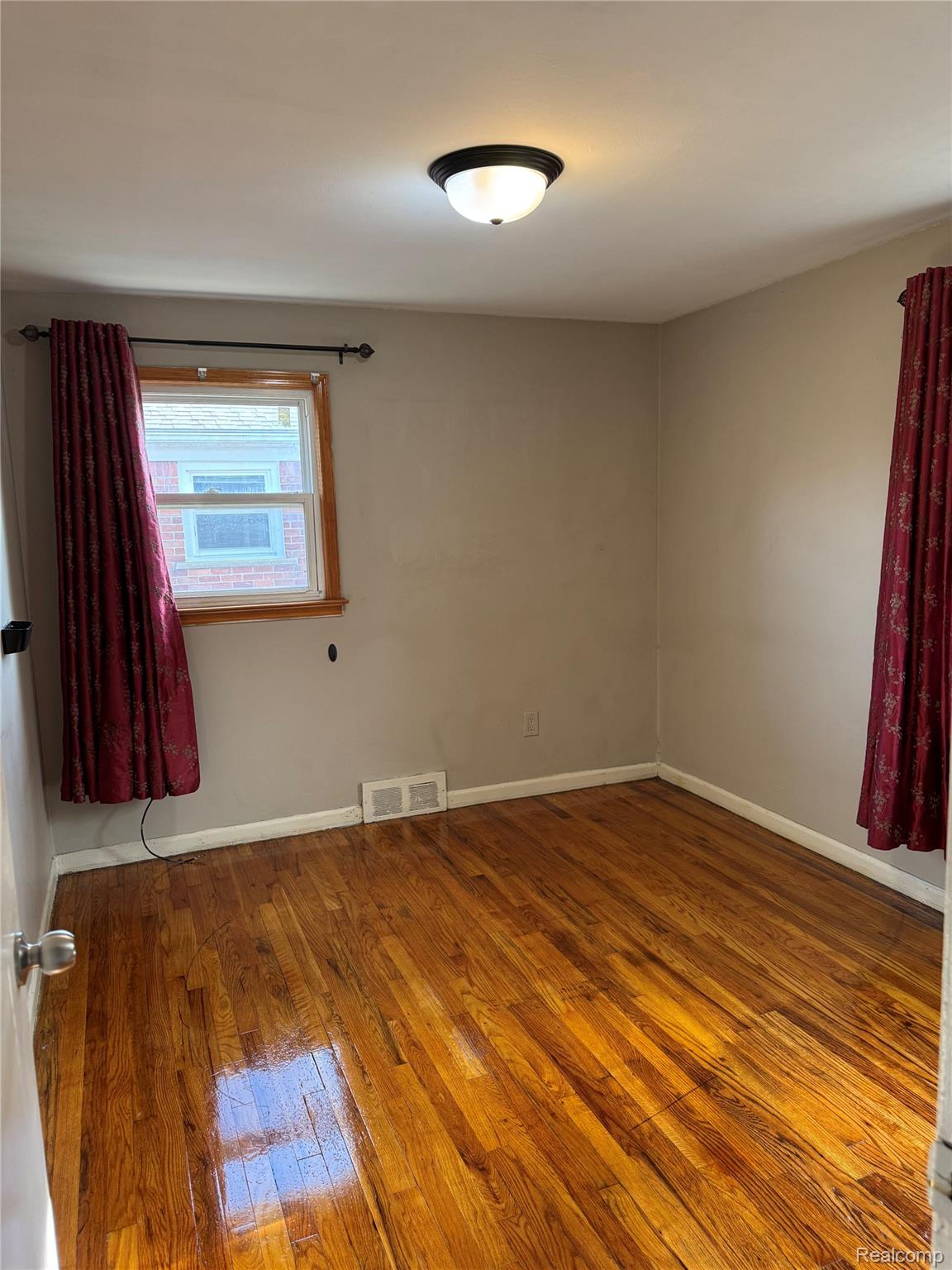 1818 N Center Street Property Photo 7